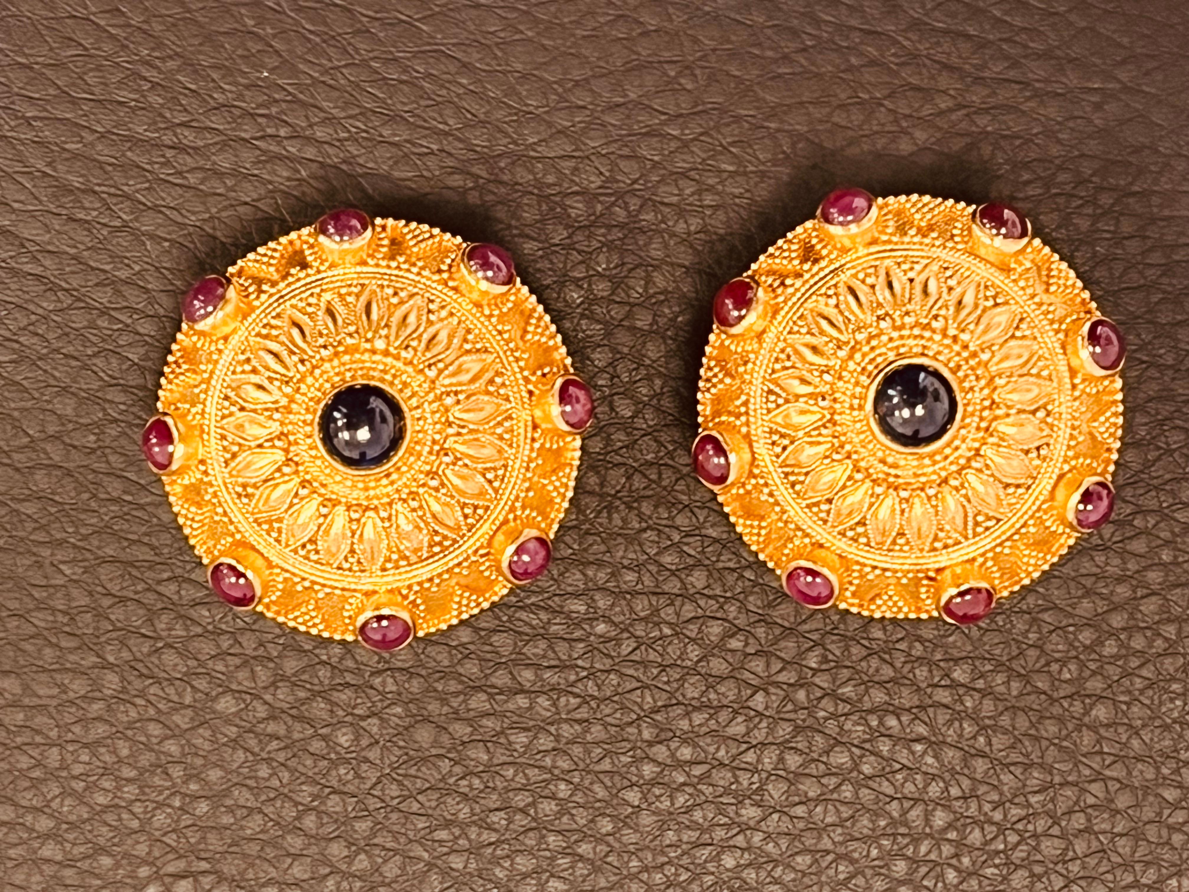 22ct Gold Byzantine Inspired Ear Clips Studded With Cabochon Sapphire and Ruby For Sale 10