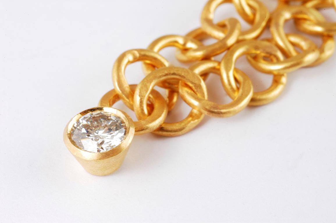 Round Cut 22 Karat Gold Open Link Chain with Gold Set Brilliant Cut Diamond 0.46 Ct