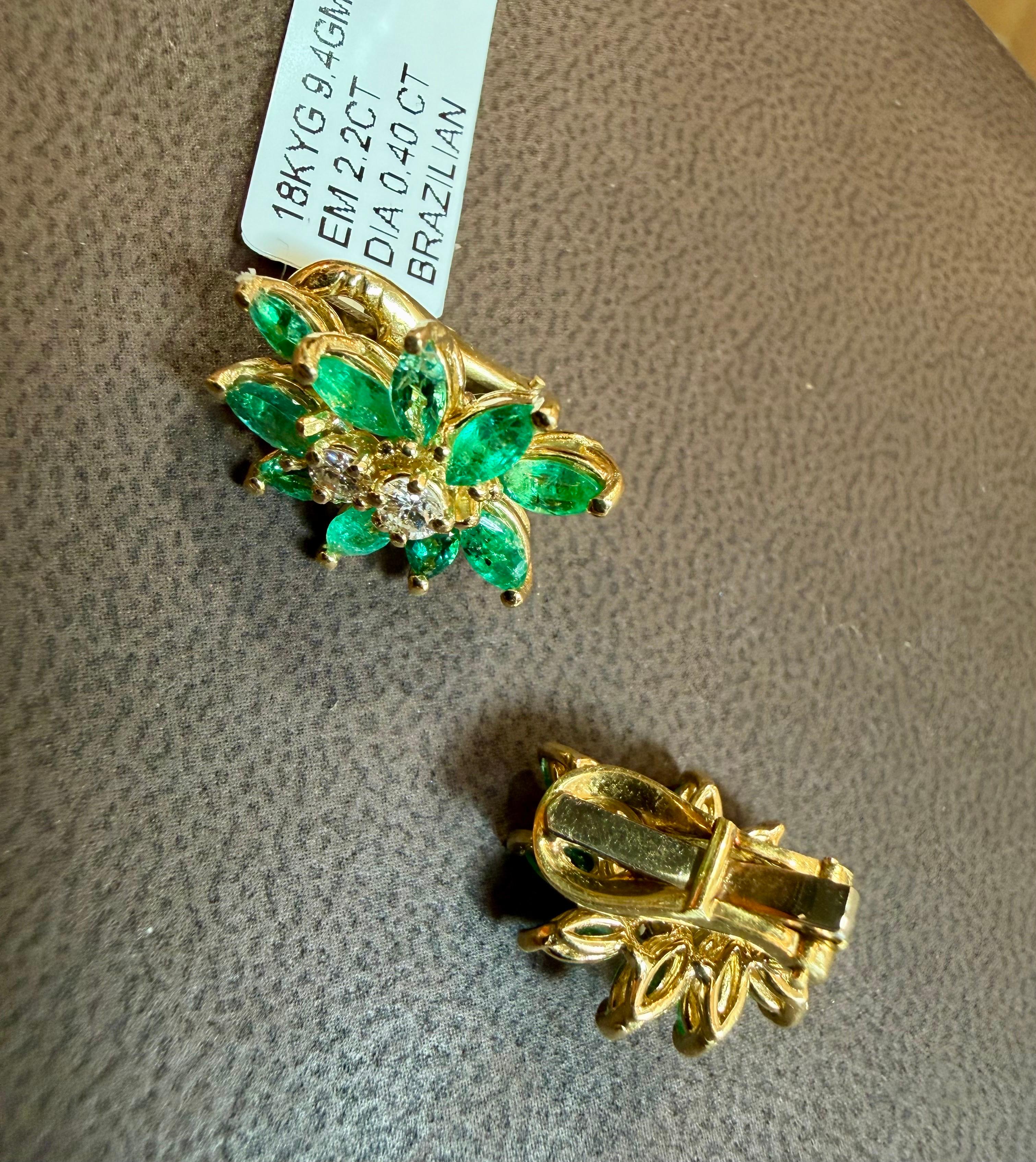 2.2Ct Nature Brazilin Marquise Emerald & 0.40 Ct Diamond Clipon Earring 18 KYG en vente 1