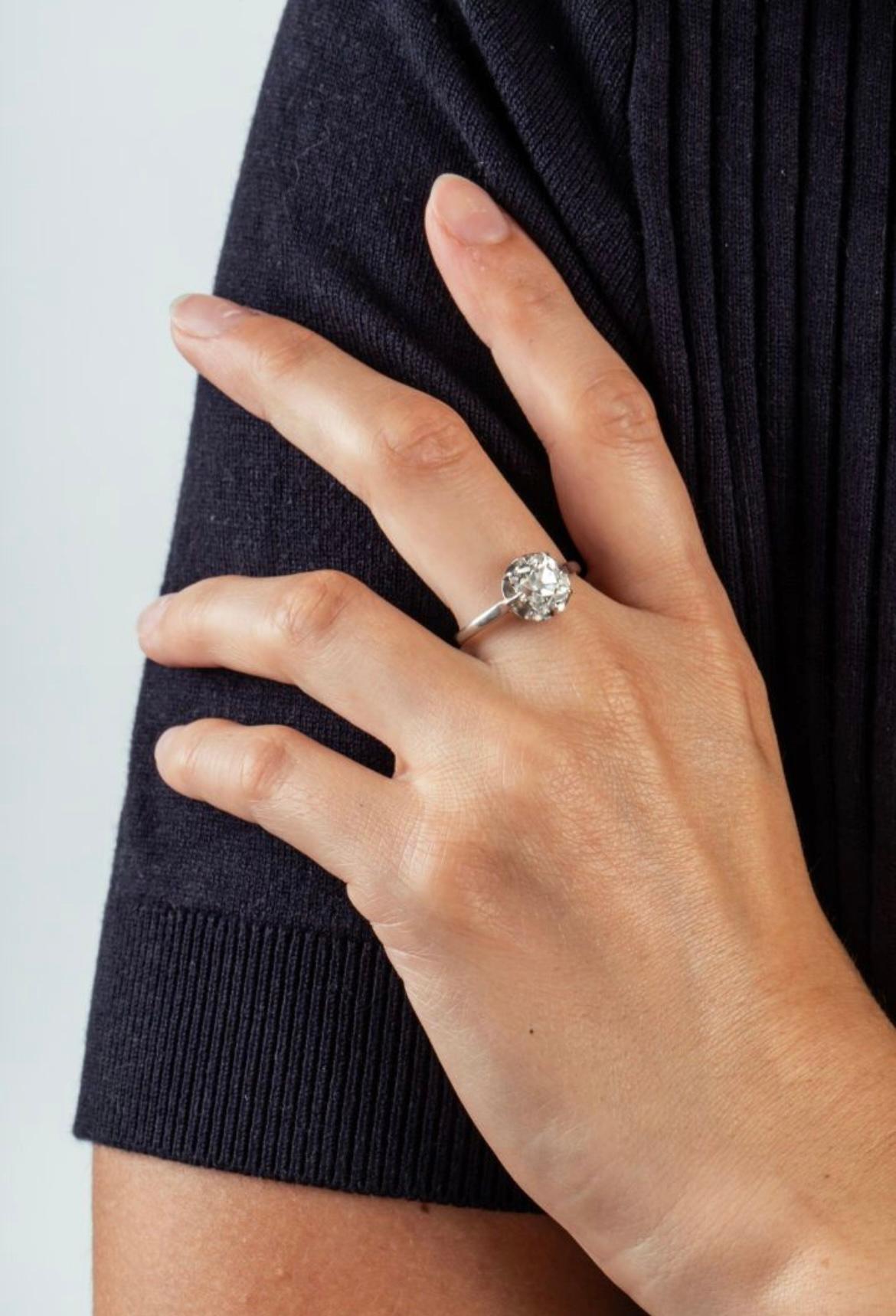 2.2ct Alter Peruzzi-Schliff Diamant Platin Ring (Antiker Kissenschliff) im Angebot