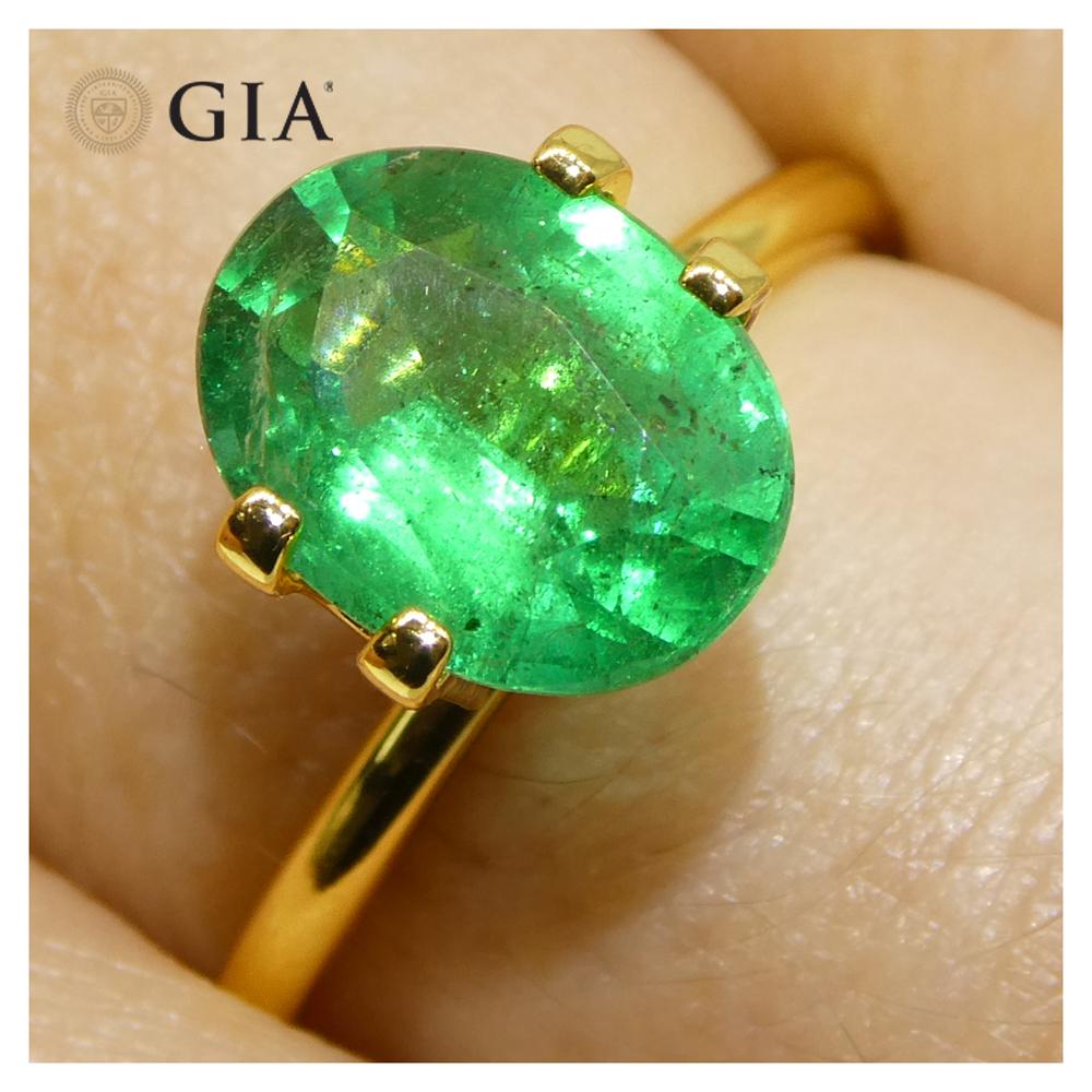 Brilliant Cut 2.2ct Oval Green Emerald GIA Certified Zambia (F1) For Sale