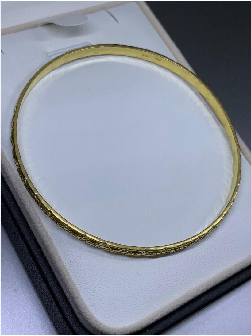 Artisan 22ct Yellow gold chunky bangle bracelet Indian Asian wedding ceremony 13.2g For Sale