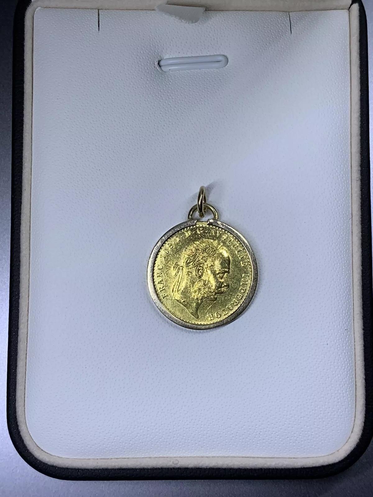 Ciondolo in oro giallo 22ct Franc Ios Austria Ducat Coin. in vendita 2