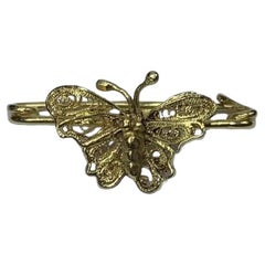 22ct Yellow gold plain butterfly brooch.
