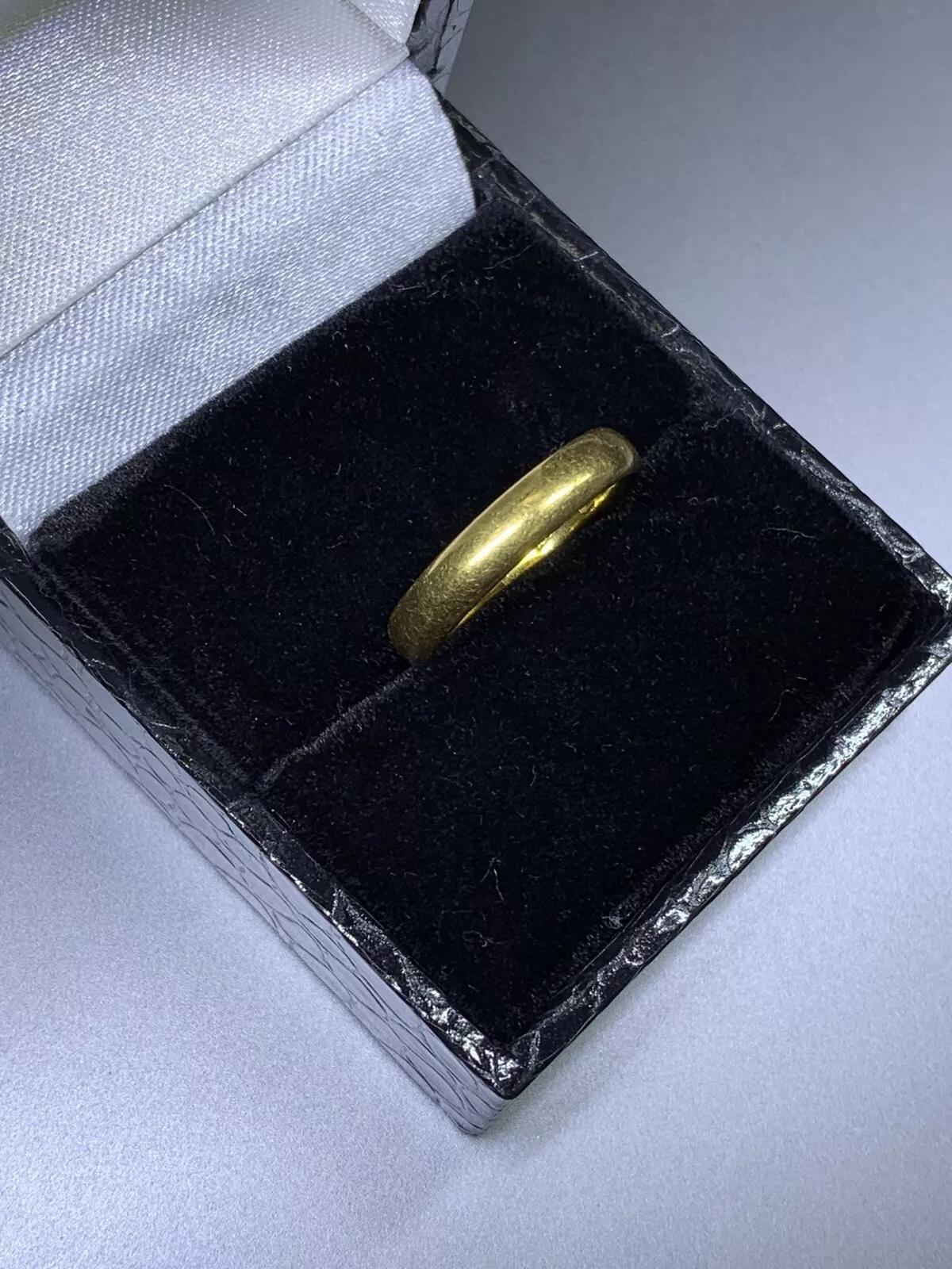 Alliance en or jaune 22ct en vente 1