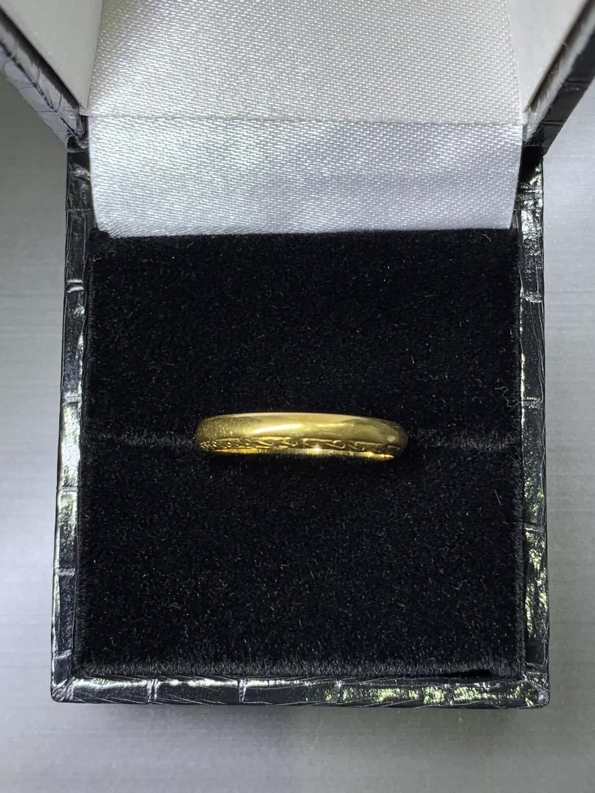 Anneau de mariage victorien antique en or jaune 22ct. Unisexe en vente