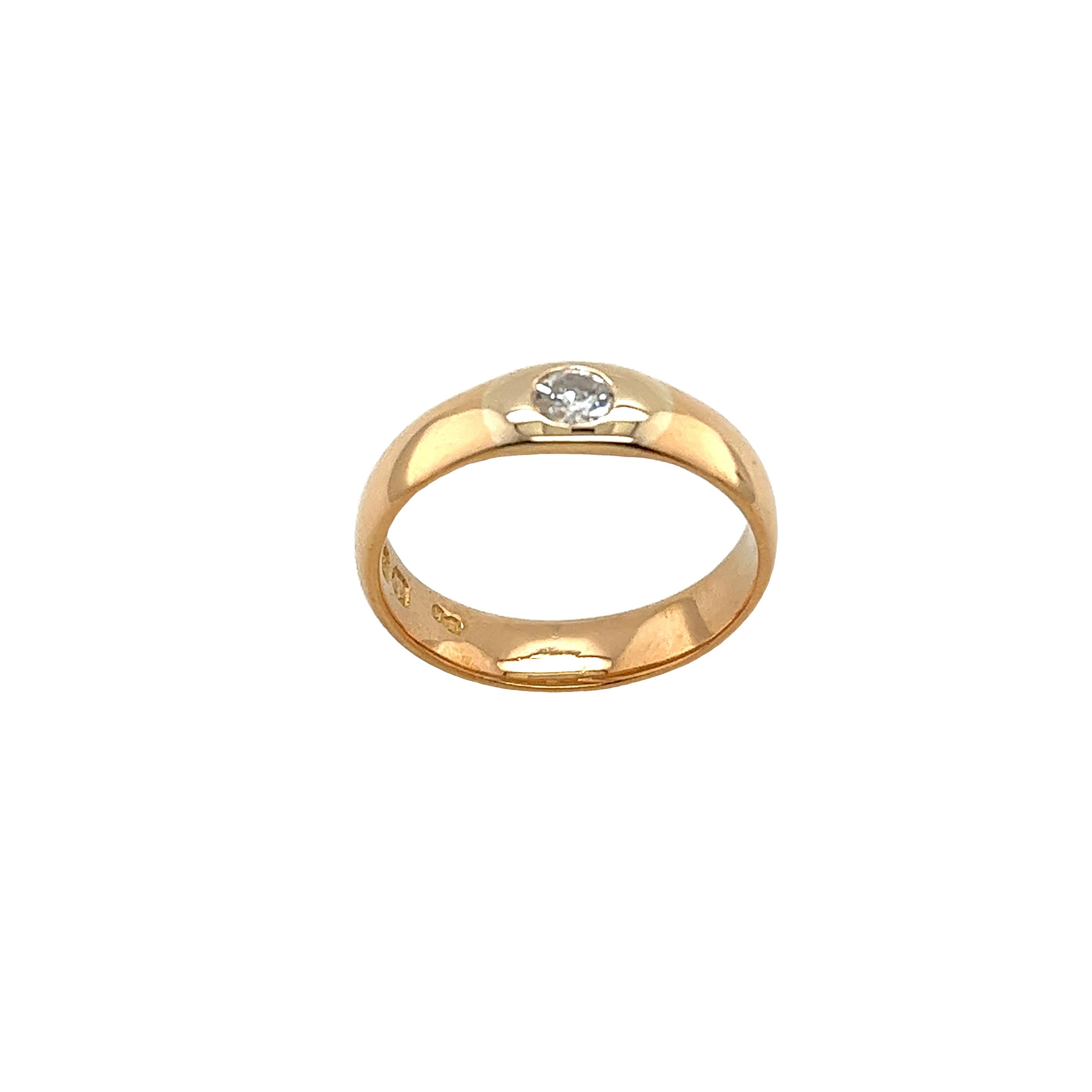 This 4.17mm wedding band set with 1 round brilliant cut diamond set in 22ct yellow gold setting.
Width of Band: 4.17mm
Total Weight: 4.4g
Total Diamond Weight: 0.17ct
Diamond Colour: H
Diamond Clarity: SI
Ring Size: K
SMS9164