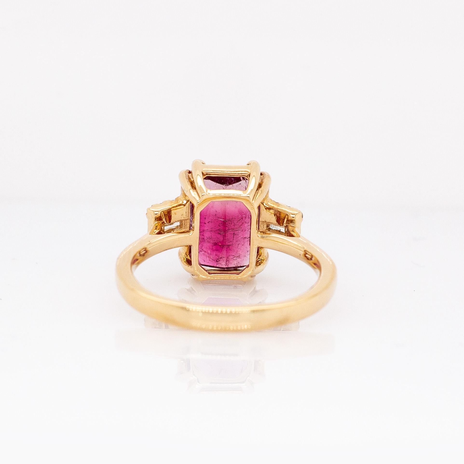 Donna 2.2cts Bi-color Tourmaline Ring with Natural Diamonds: 14k Solid Gold, 10.5x8mm in vendita