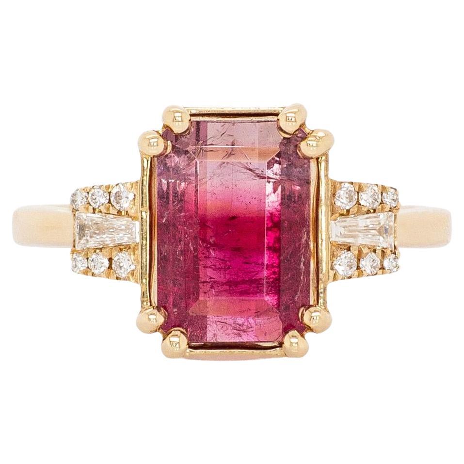 2.2cts Bi-color Tourmaline Ring with Natural Diamonds: 14k Solid Gold, 10.5x8mm in vendita