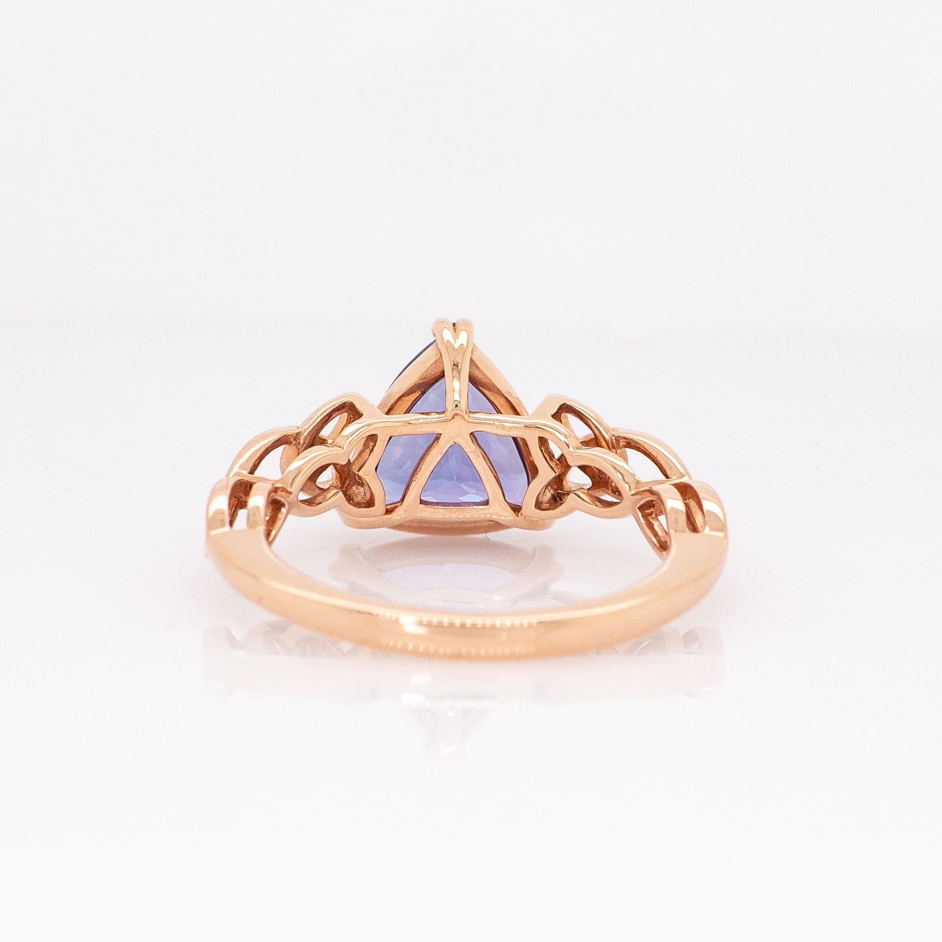 2,2cts Celtic Love Knot Tanzanite Ring: 14K Solid Gold, Trillion Shaped  9mm Damen im Angebot