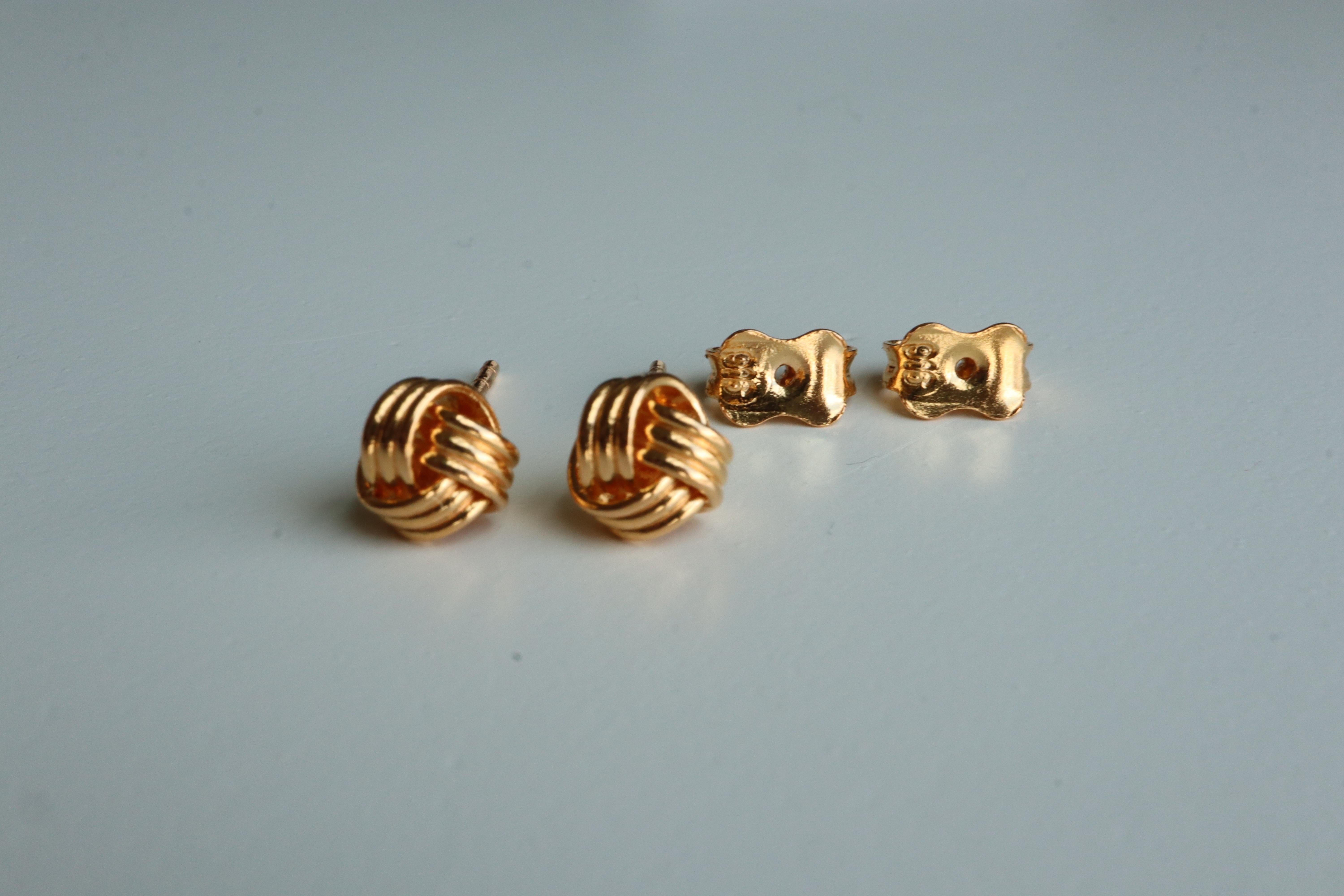 Art Déco Orecchino con perno in oro 22k 916 - Orecchino con design Twisted Nest - 1,78 g in vendita