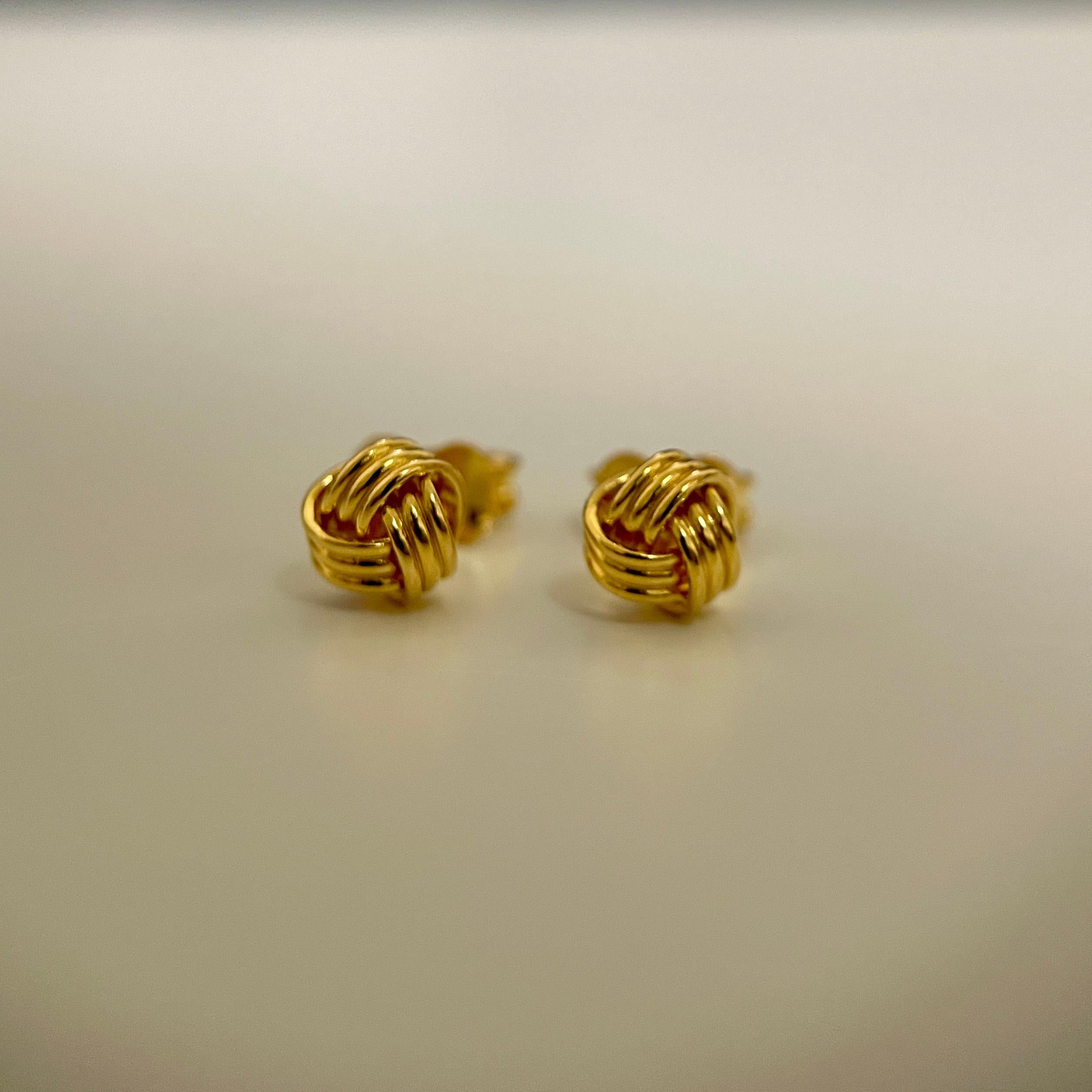 Orecchino con perno in oro 22k 916 - Orecchino con design Twisted Nest - 1,78 g in vendita 3
