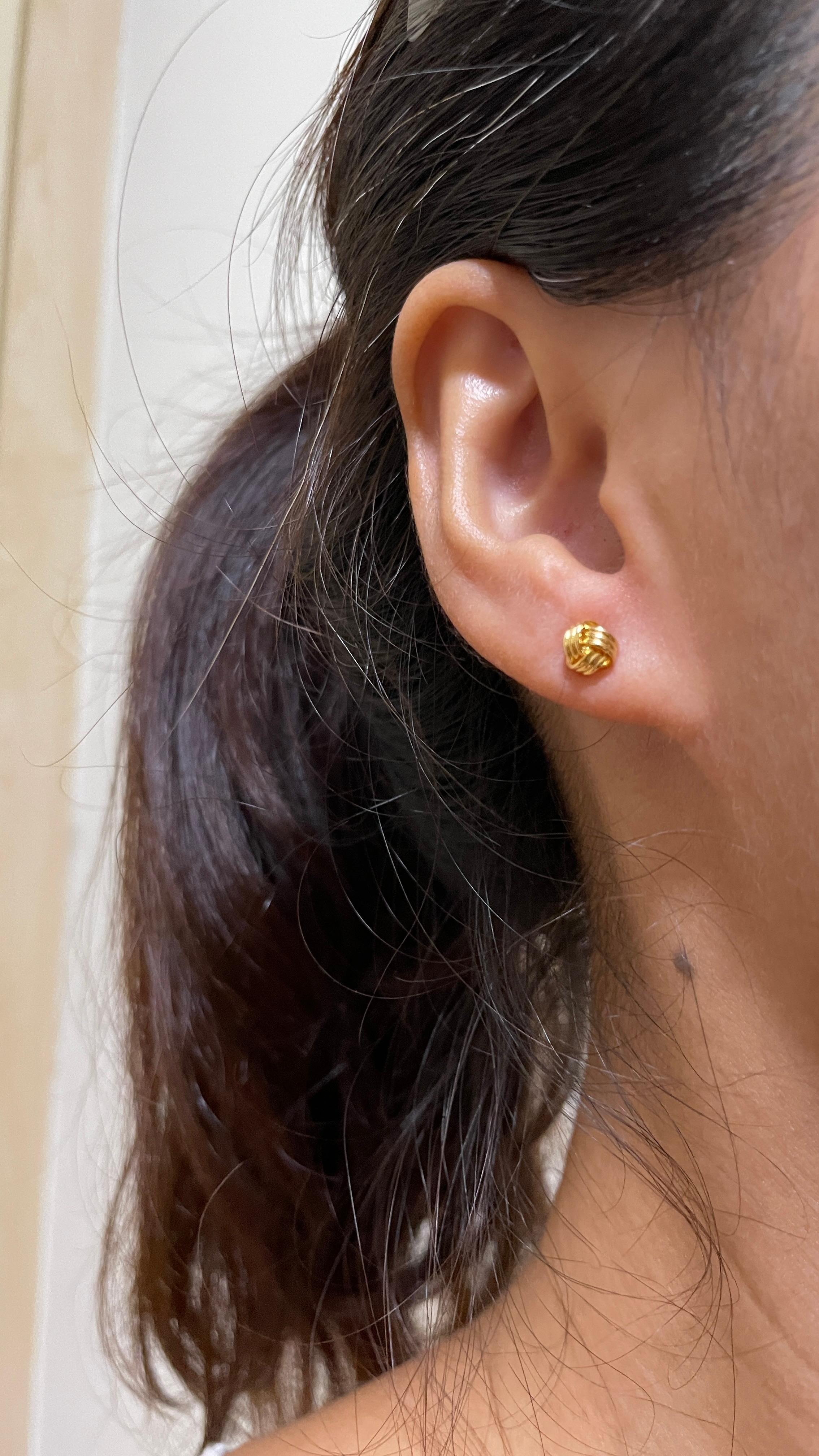 Orecchino con perno in oro 22k 916 - Orecchino con design Twisted Nest - 1,78 g in vendita 4