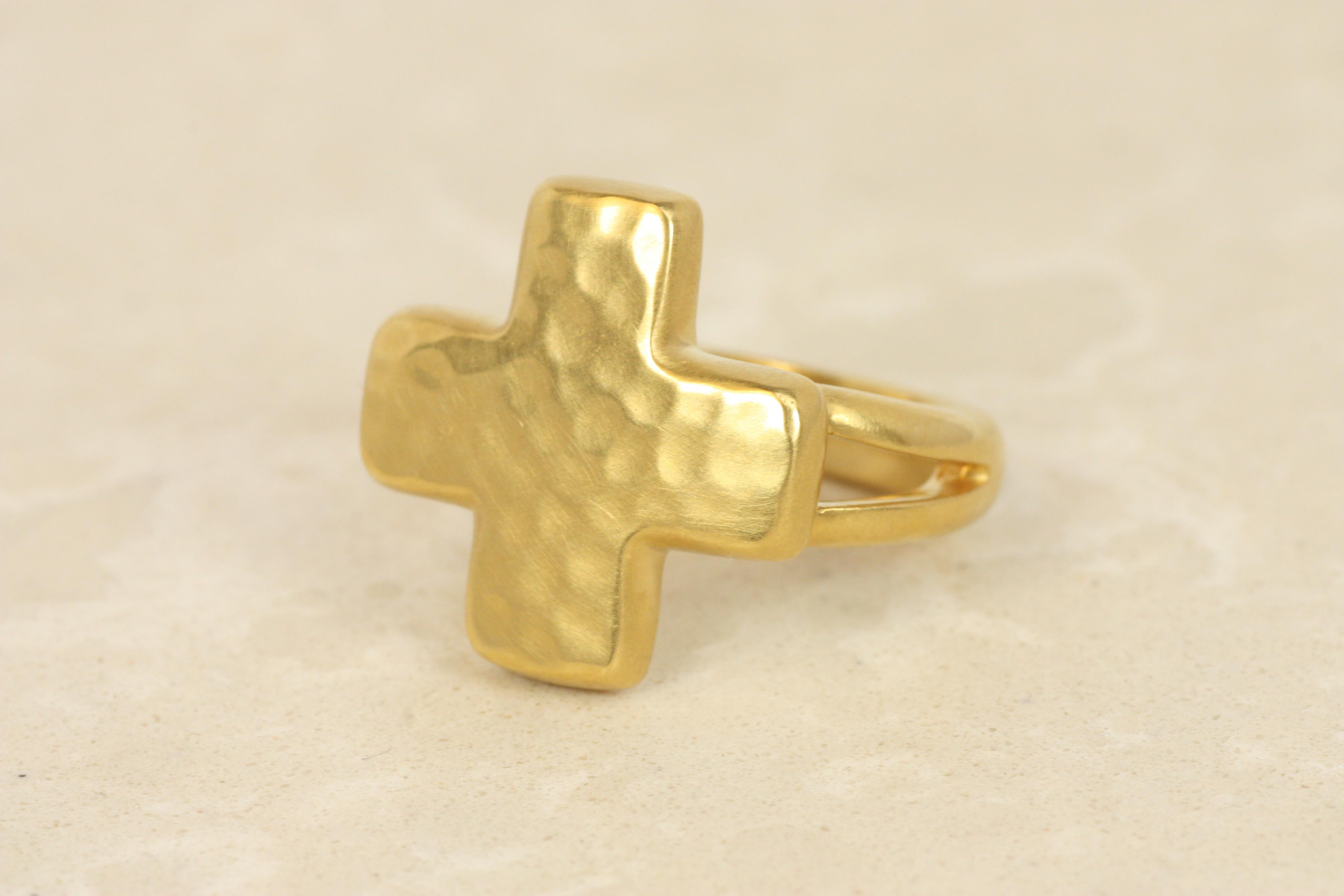 Women's or Men's Cross Ring – 22K Yellow Gold with Split-Shank & Hammered Finish, Darlene deSedle For Sale