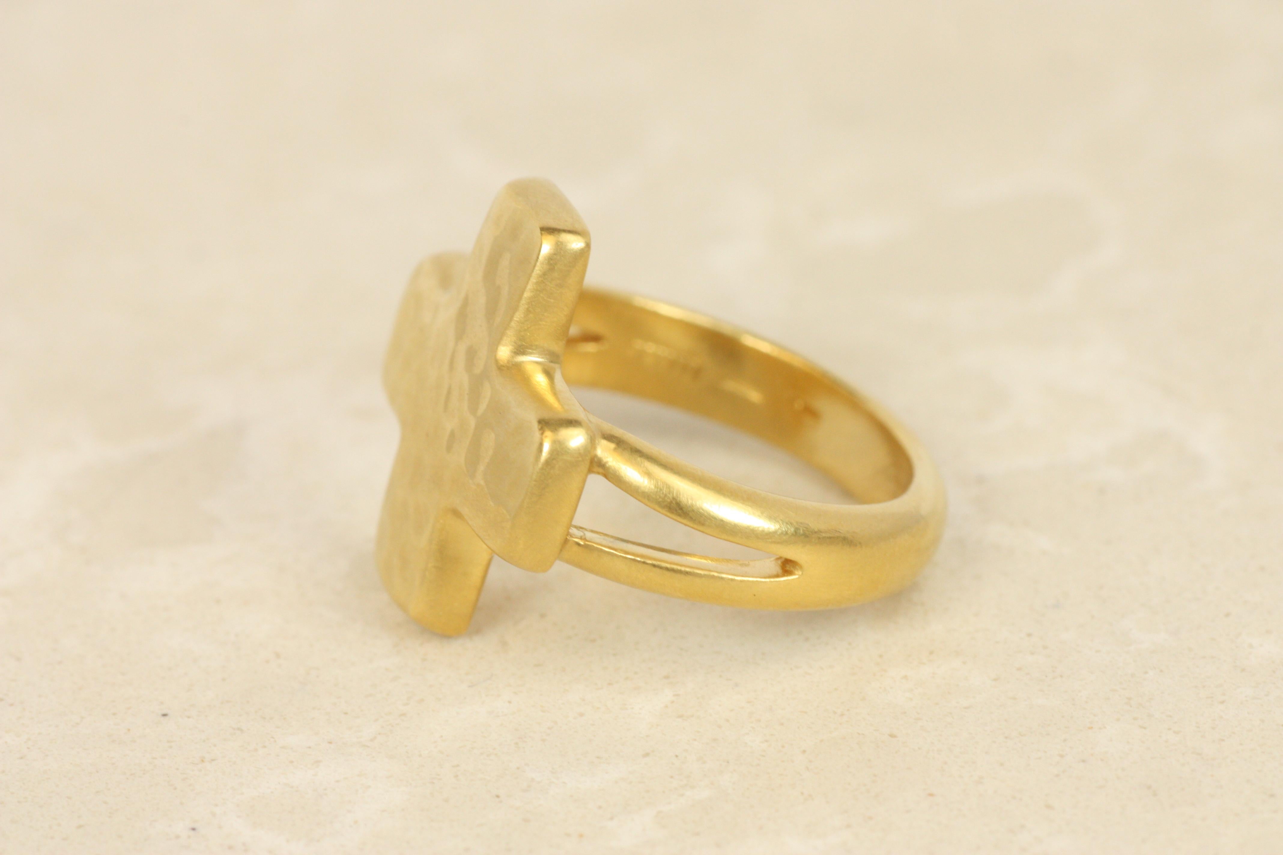 Cross Ring – 22K Yellow Gold with Split-Shank & Hammered Finish, Darlene deSedle For Sale 3