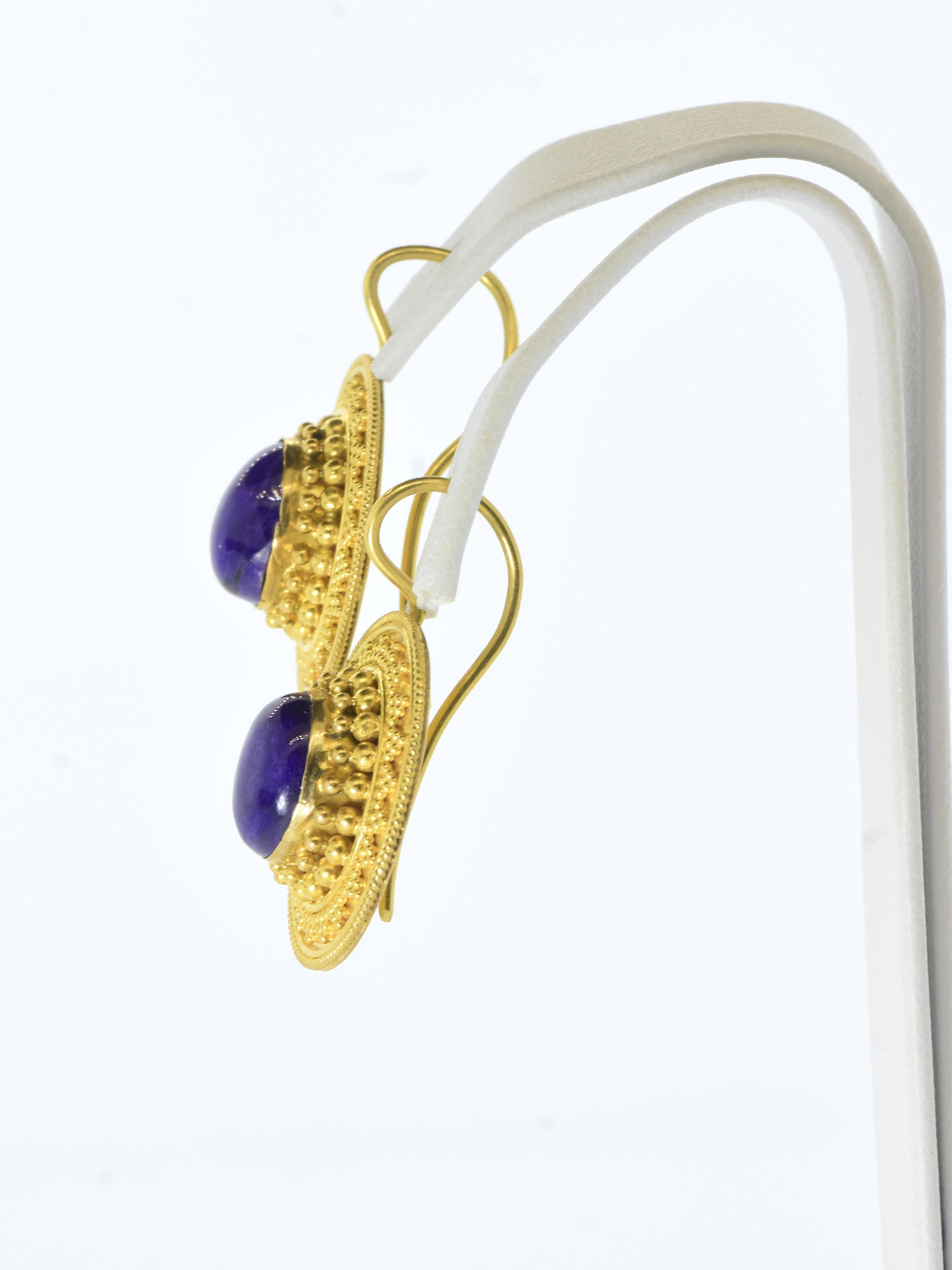 22K Etruscan Revival  Contemporary Earrings centering fine Natural Sugilite For Sale 2