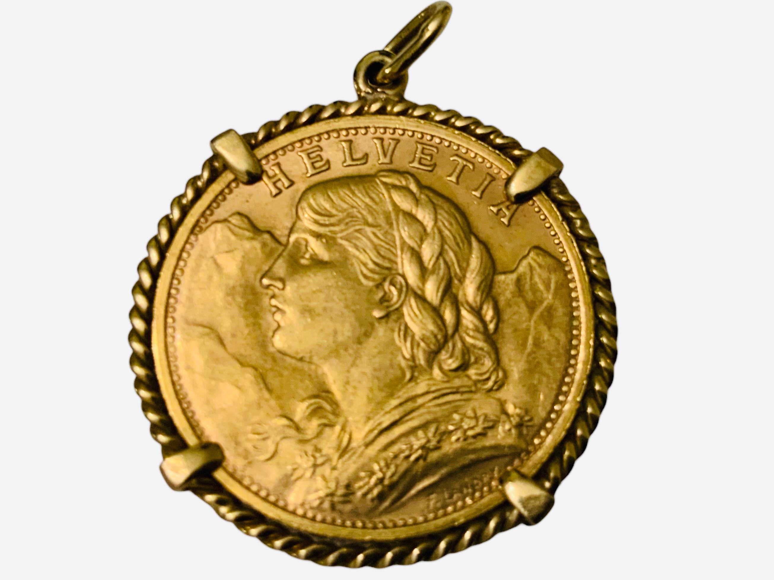 Ciondolo Numari Gemmato con moneta Helvetian 20 FR in oro 22K del 1947 in vendita 2