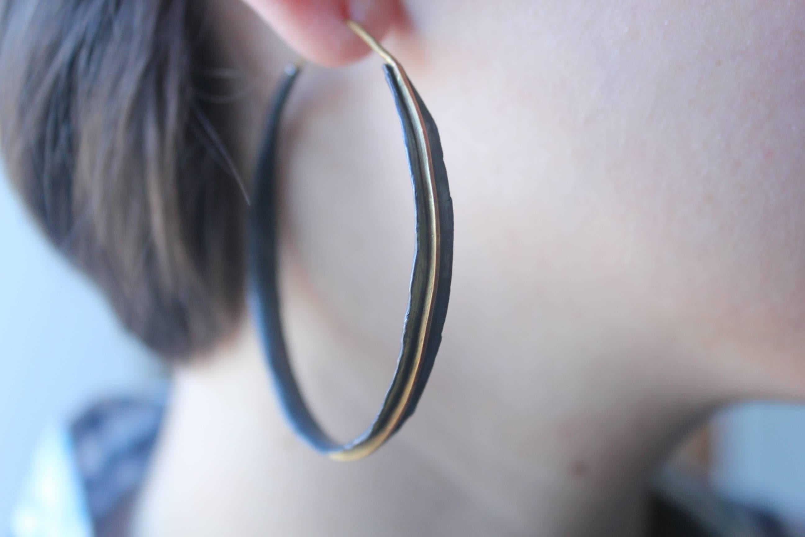 Contemporary 22 Karat Yellow Gold and Oxidized Silver Handmade Hoop Earrings Designer Jewelry For Sale