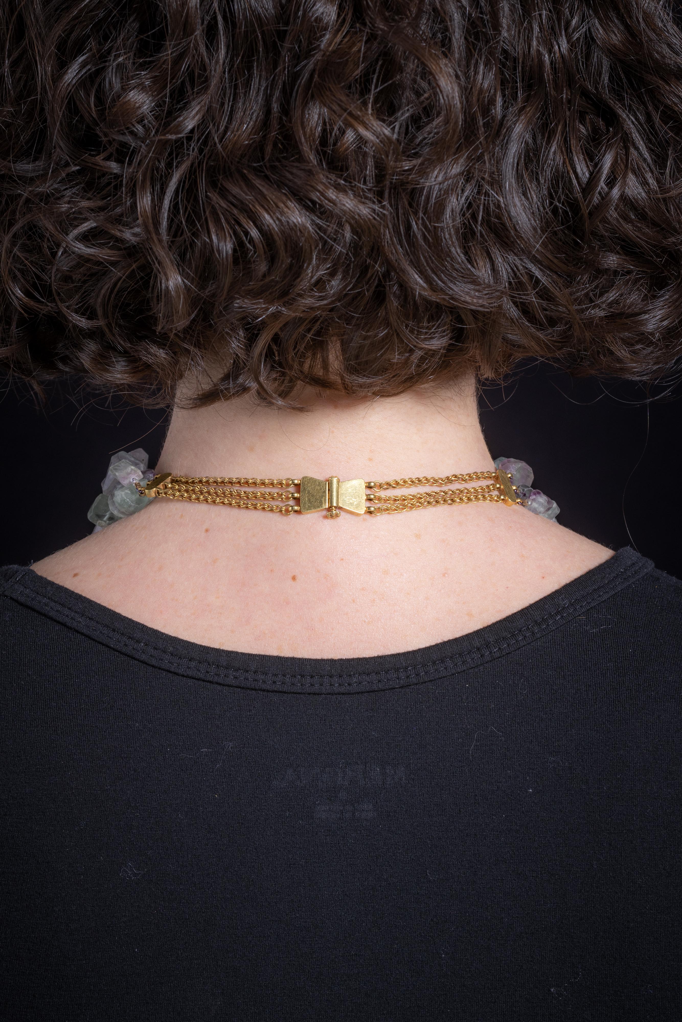 Mehrreihige 22-Karat-Gold-Halskette aus geflochtenem Fluorit von Deborah Lockhart Phillips im Zustand „Gut“ im Angebot in Nantucket, MA