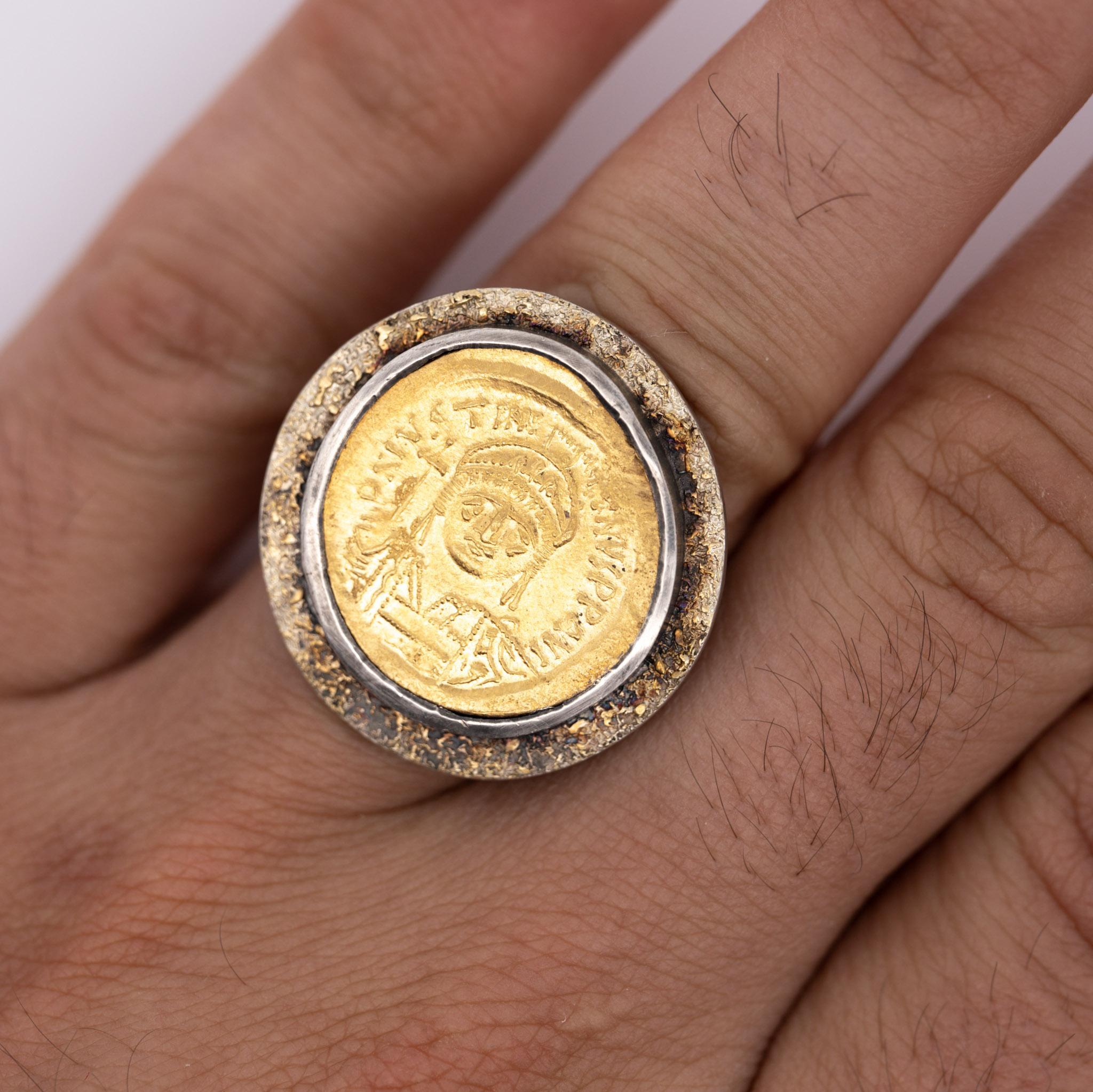 22K Gold Antique Byzantine Empire JUSTINIAN I Coin Bezel Ring For Sale 4