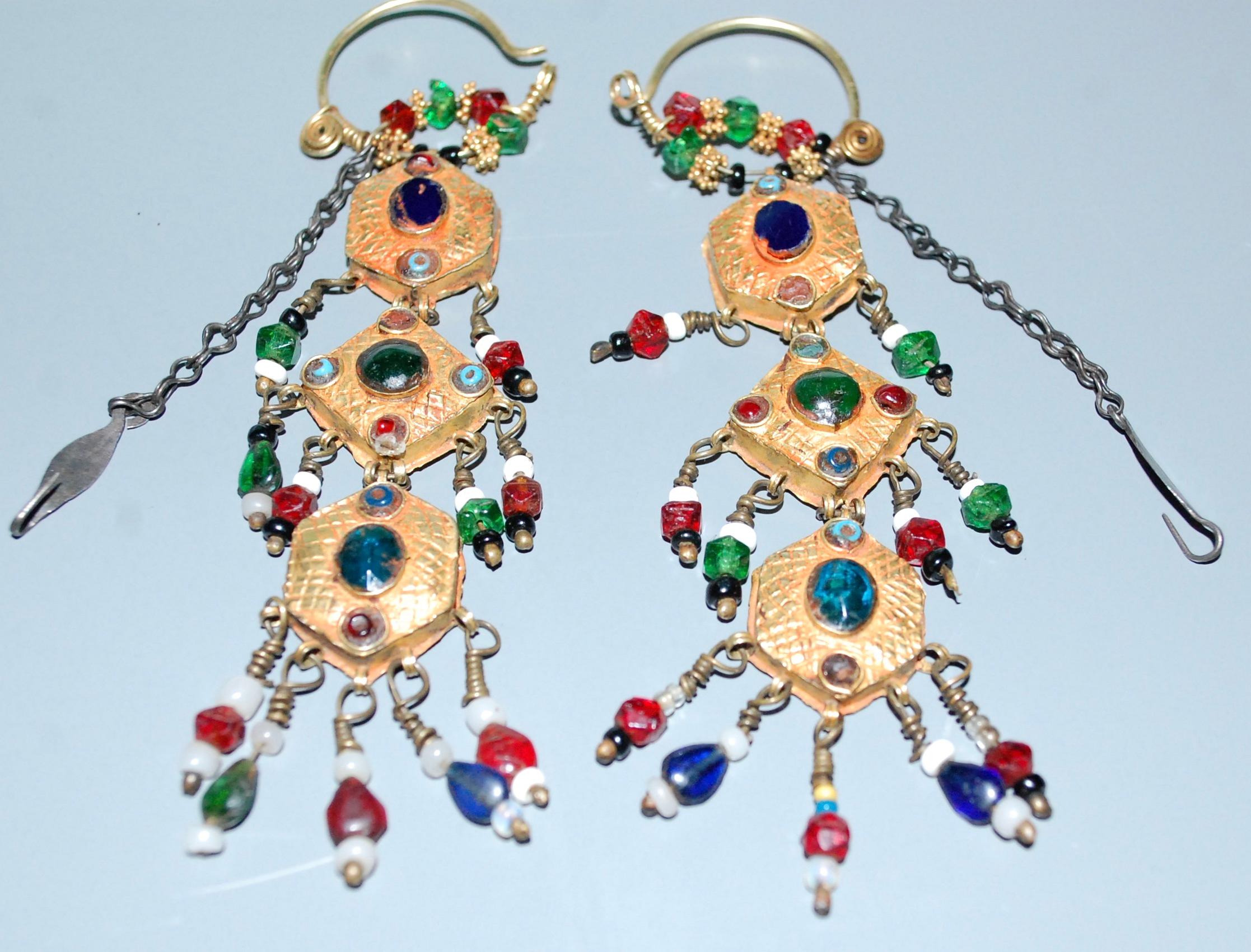 22k Gold Antique Qajar Bridal Earrings For Sale 3