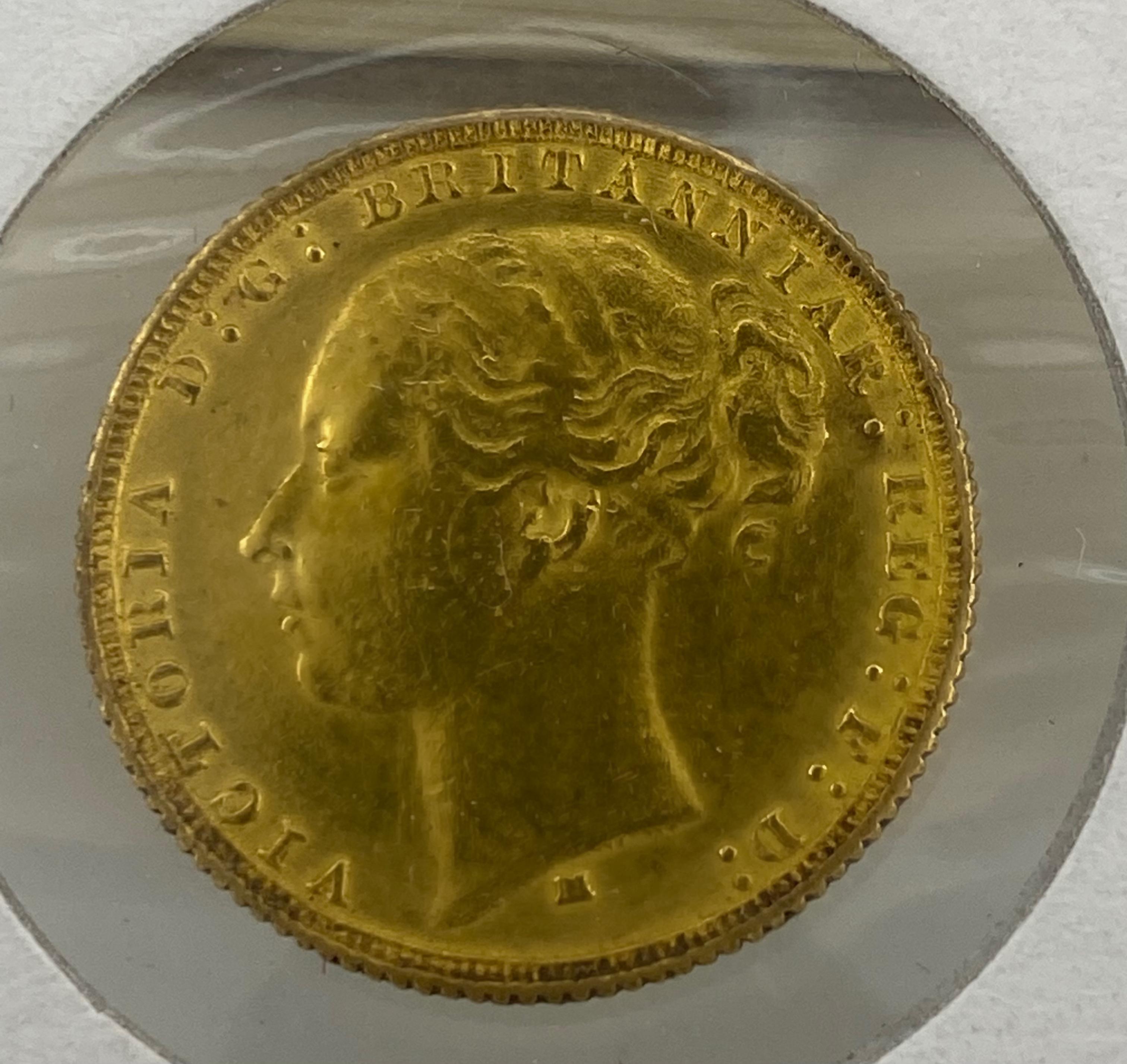 -      Reinheit: 91,67 - 22K
-      Geprägt 1881 in der Royal Mint Melbourne Branch mit dem Münzzeichen M
-      Das Porträt des jungen Kopfes von Königin Victoria auf der Vorderseite von William Wyon RA (Chefgraveur der Königlichen Münzanstalt),