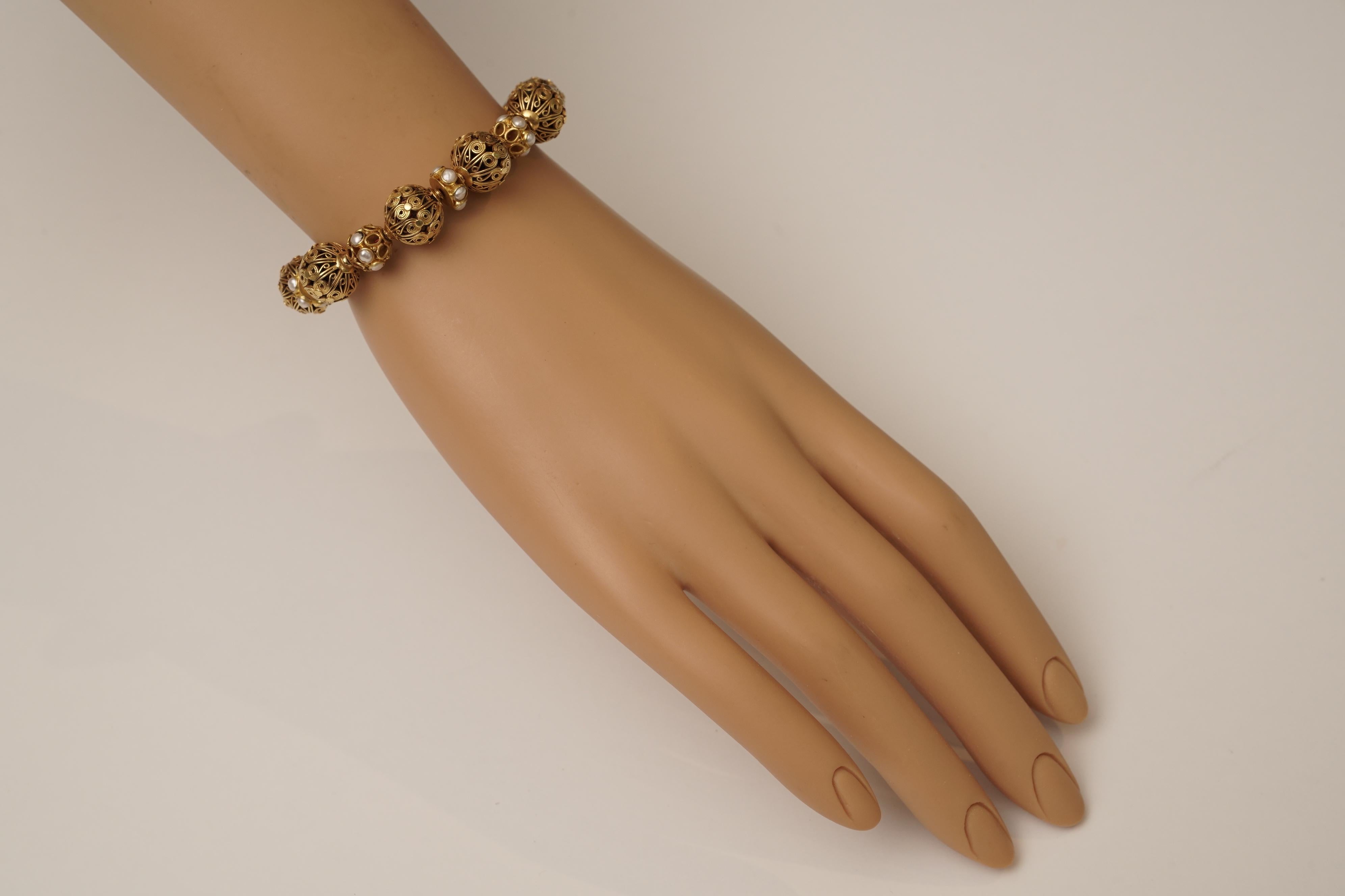 22 Karat Gold Bead Bracelet Pearl Rondelles by Deborah Lockhart Phillips In Good Condition In Nantucket, MA