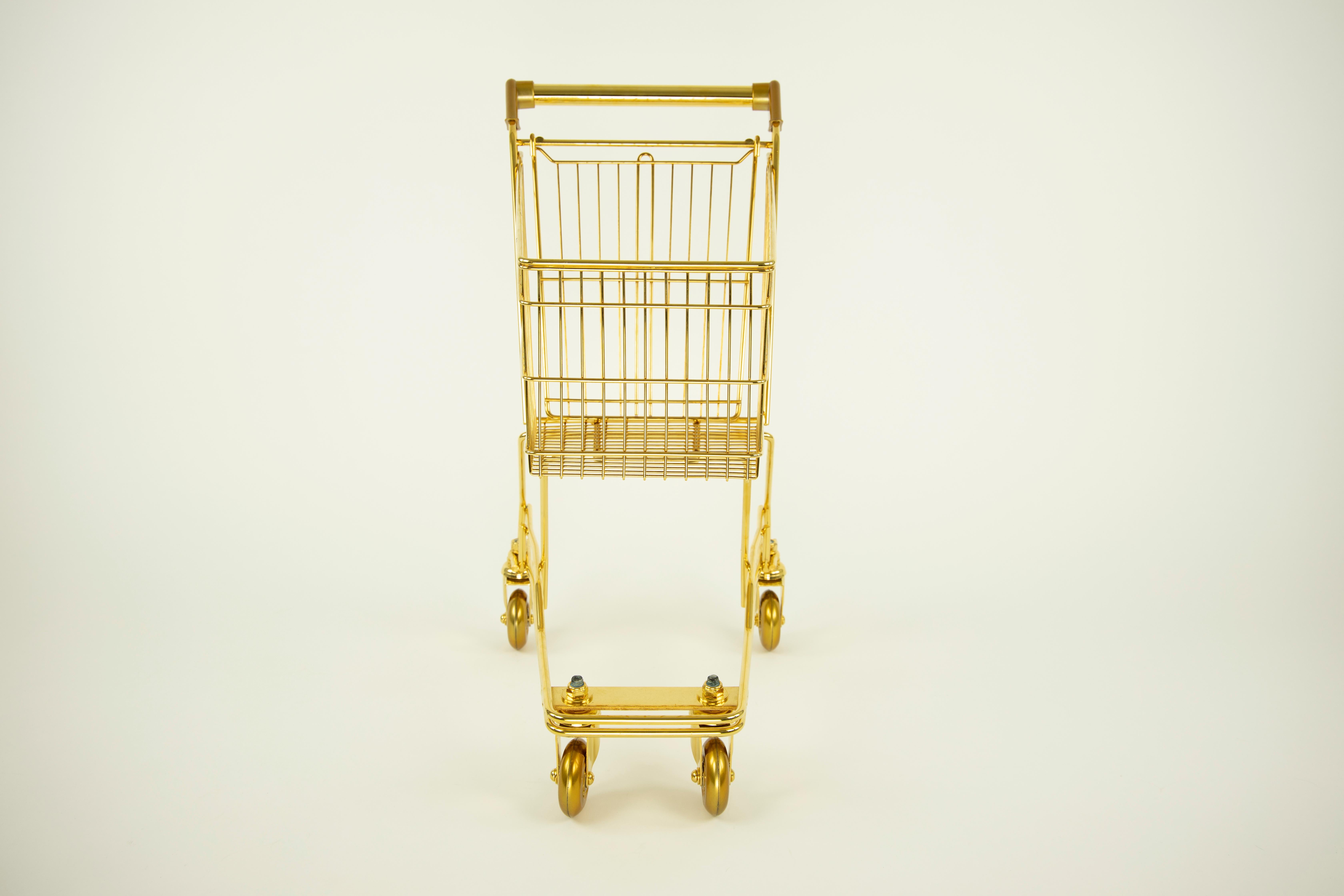 Postmoderne Chariot pour enfants 22 carats en or, acier et bronze, édition limitée, de Christopher Kreiling en vente