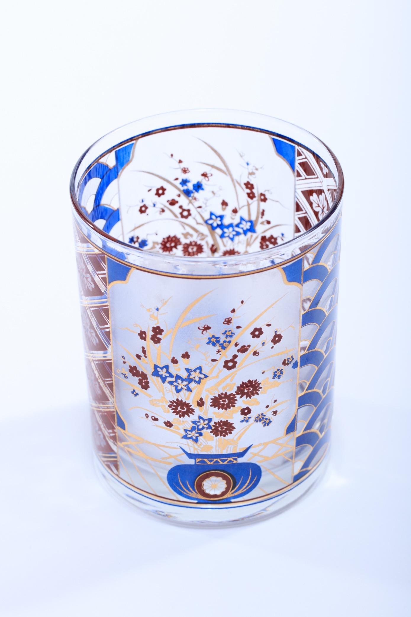 Mid-20th Century 22-Karat Gold Chinoiserie Themed Rocks Glasses, circa 1960s