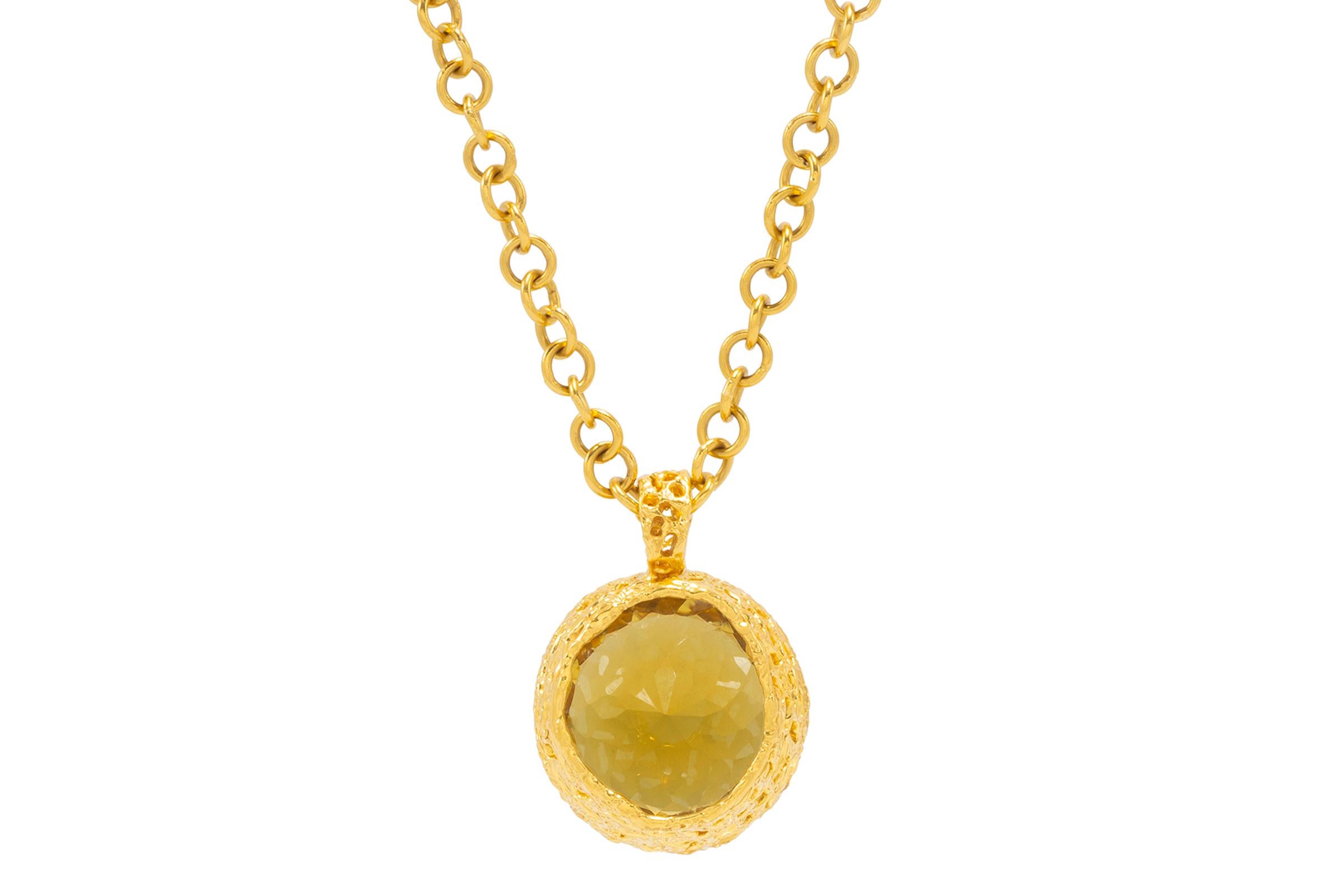 Women's 22k Gold Citrine Pendant Necklace For Sale