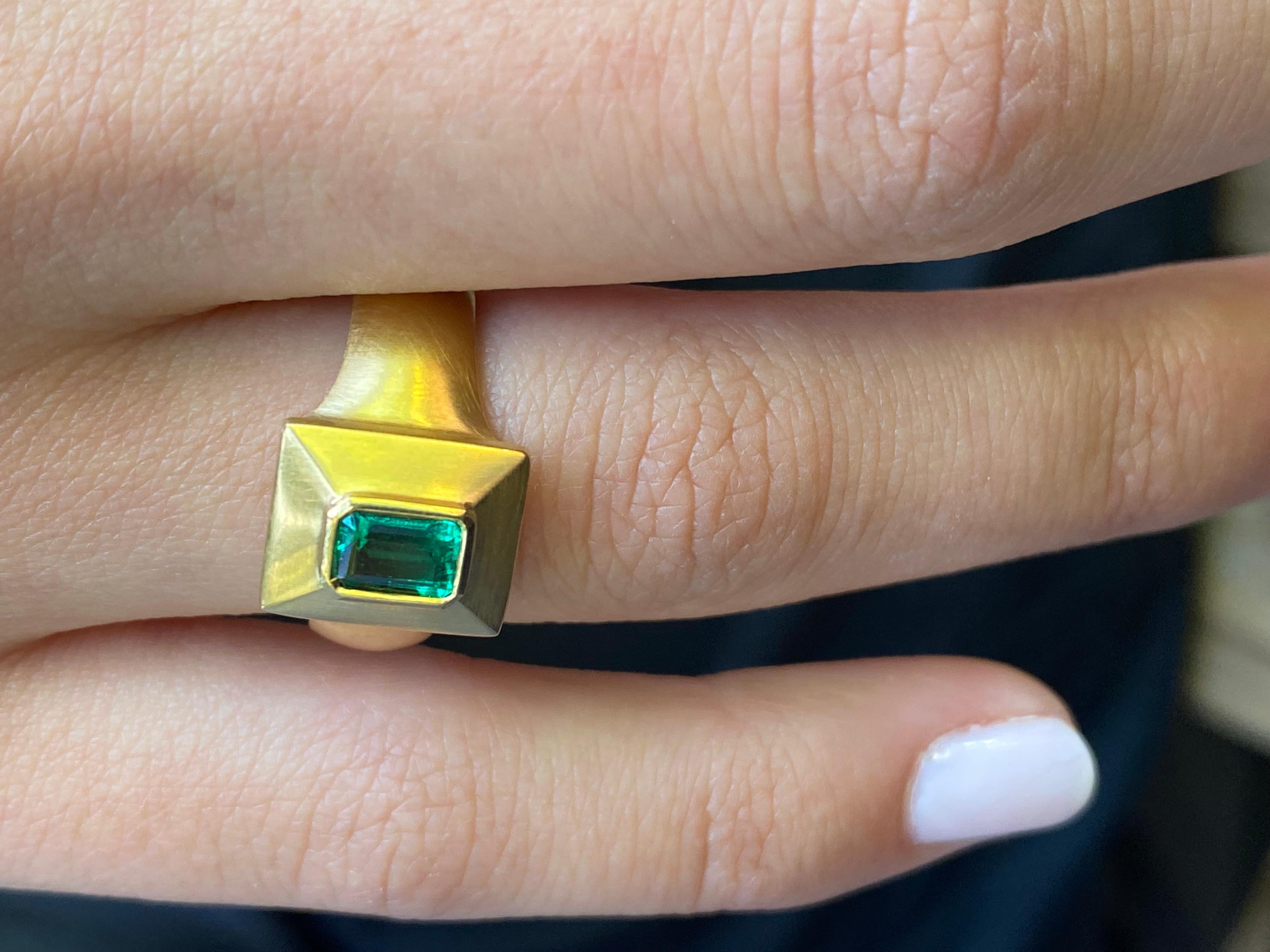 Emerald Cut 22k Gold Colombian Emerald Ring For Sale