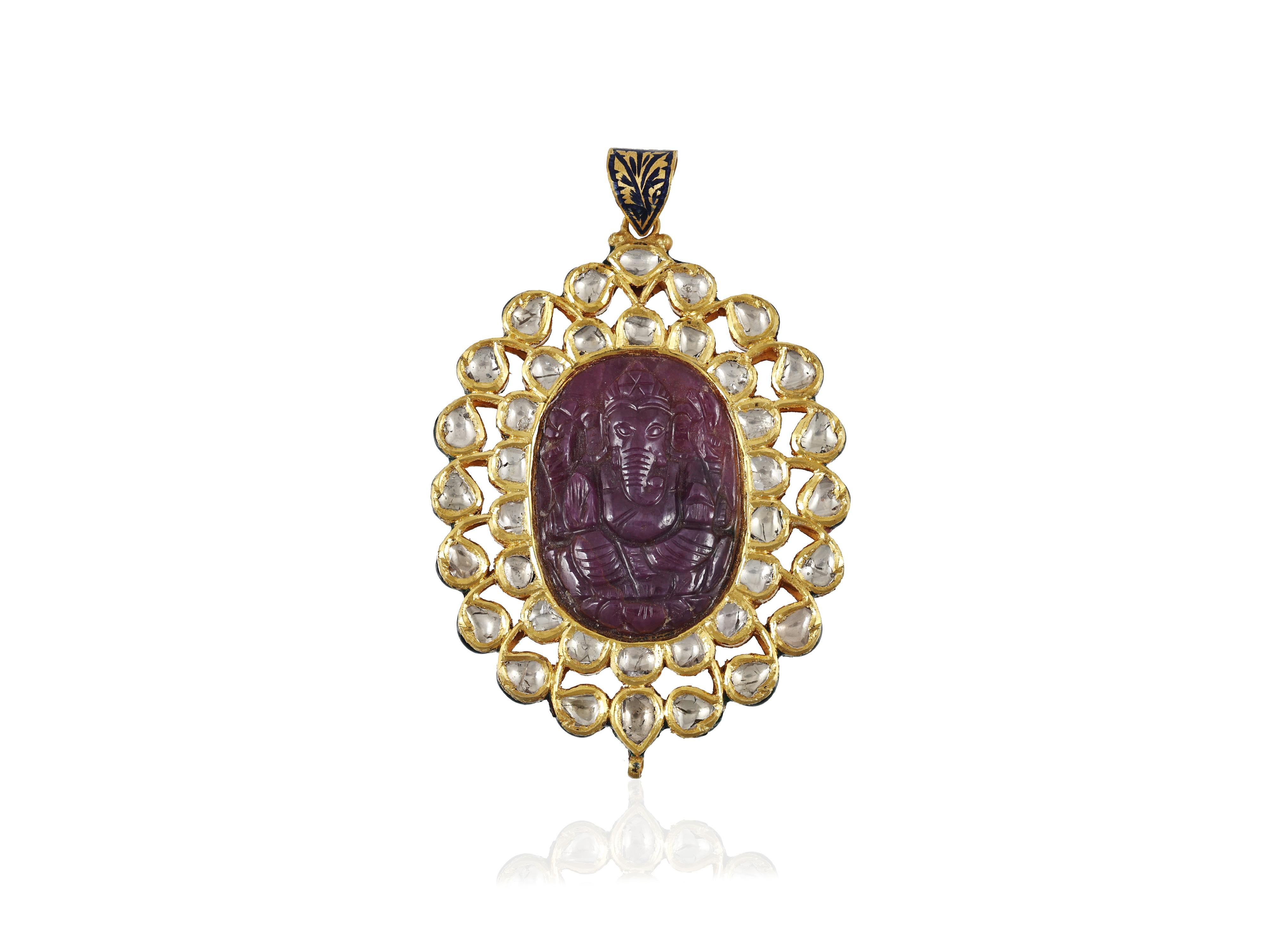 Pendentif en or 22K, diamant polki et rubis naturel Ganesha ji Carving en vente 2