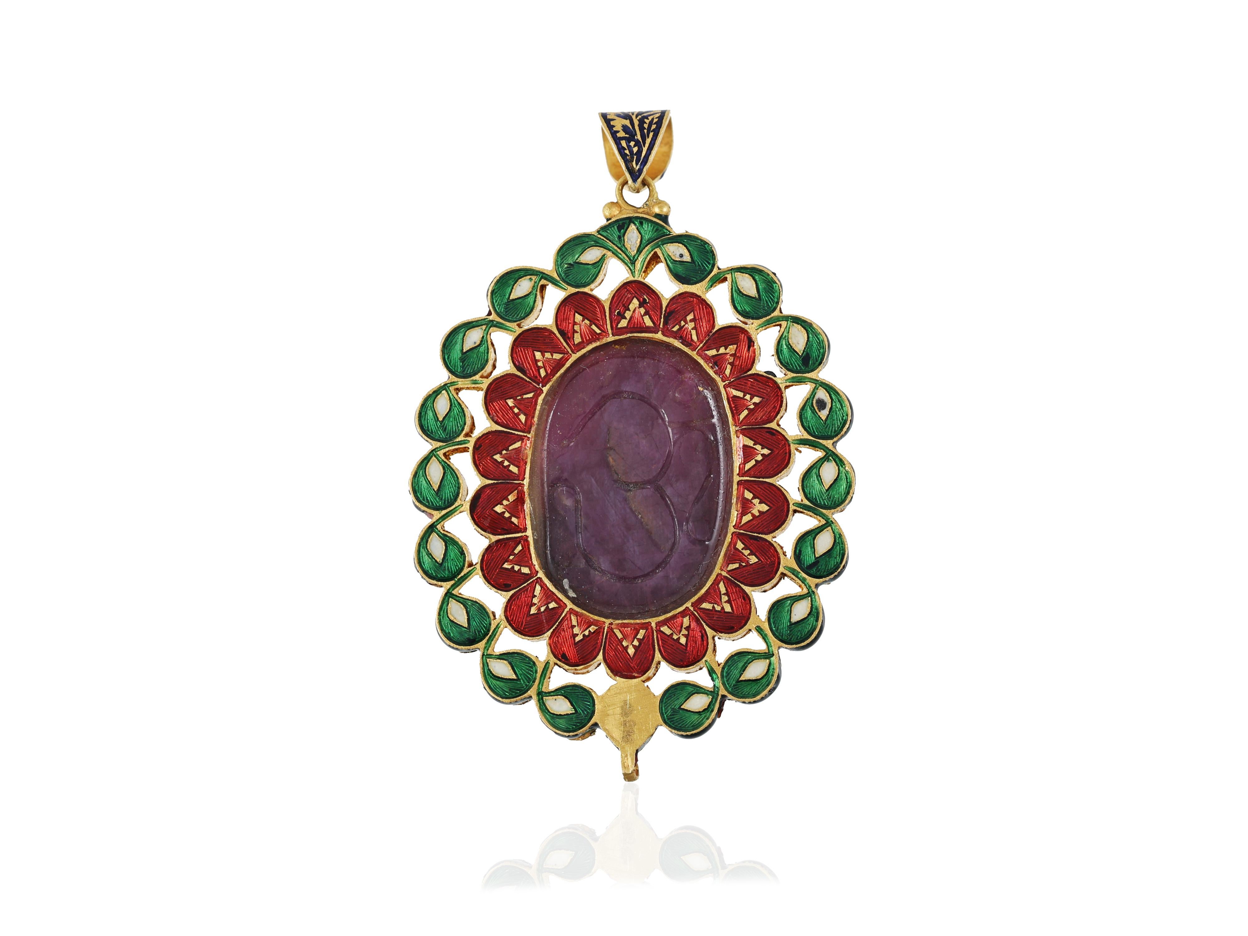 Pendentif en or 22K, diamant polki et rubis naturel Ganesha ji Carving en vente 3