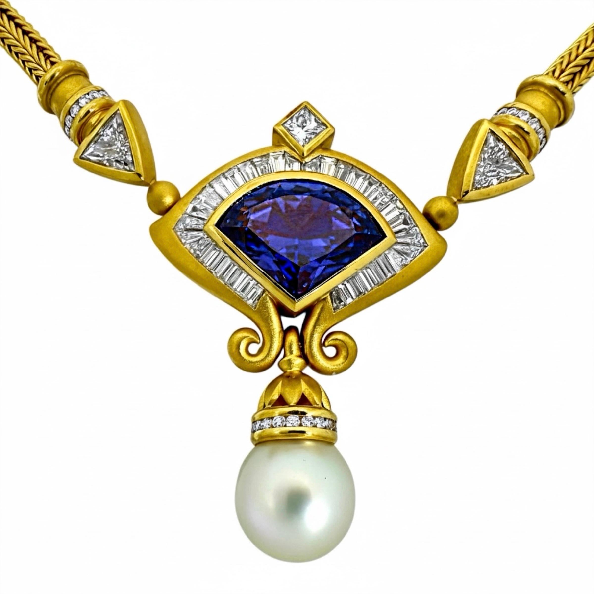 Collier en or 22K, diamants, perles des mers du Sud et tanzanite 11ct par Cathleen Bunt en vente