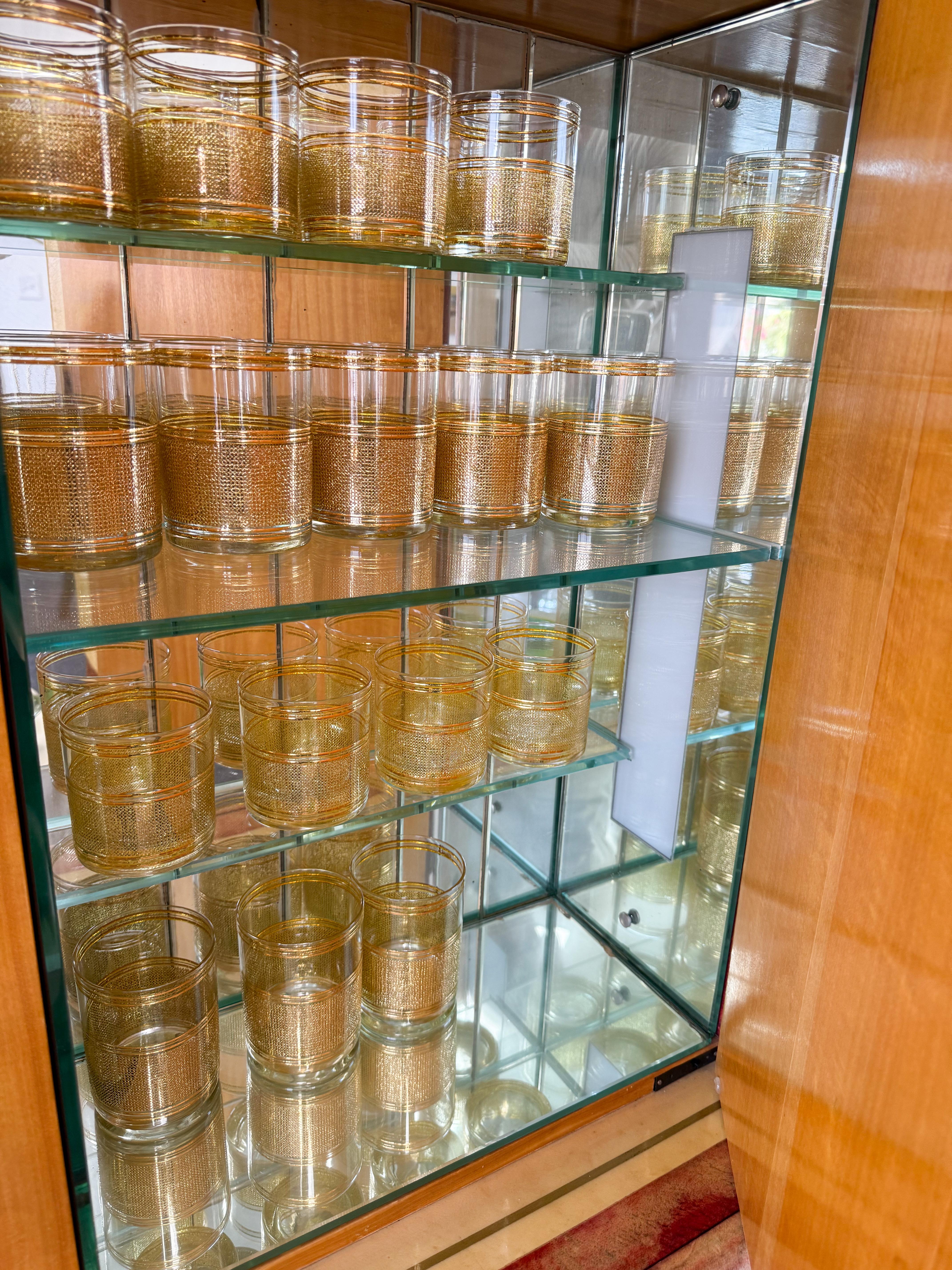 22k Gold Getränkeset für acht Personen von Culver Ltd. im Angebot 1