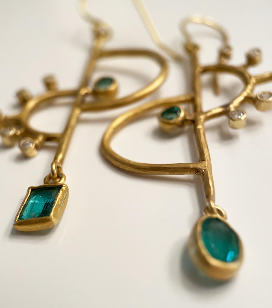 Artist Margery Hirschey 22 Karat Gold Emerald and Diamond Asymmetric Mobile Earrings For Sale