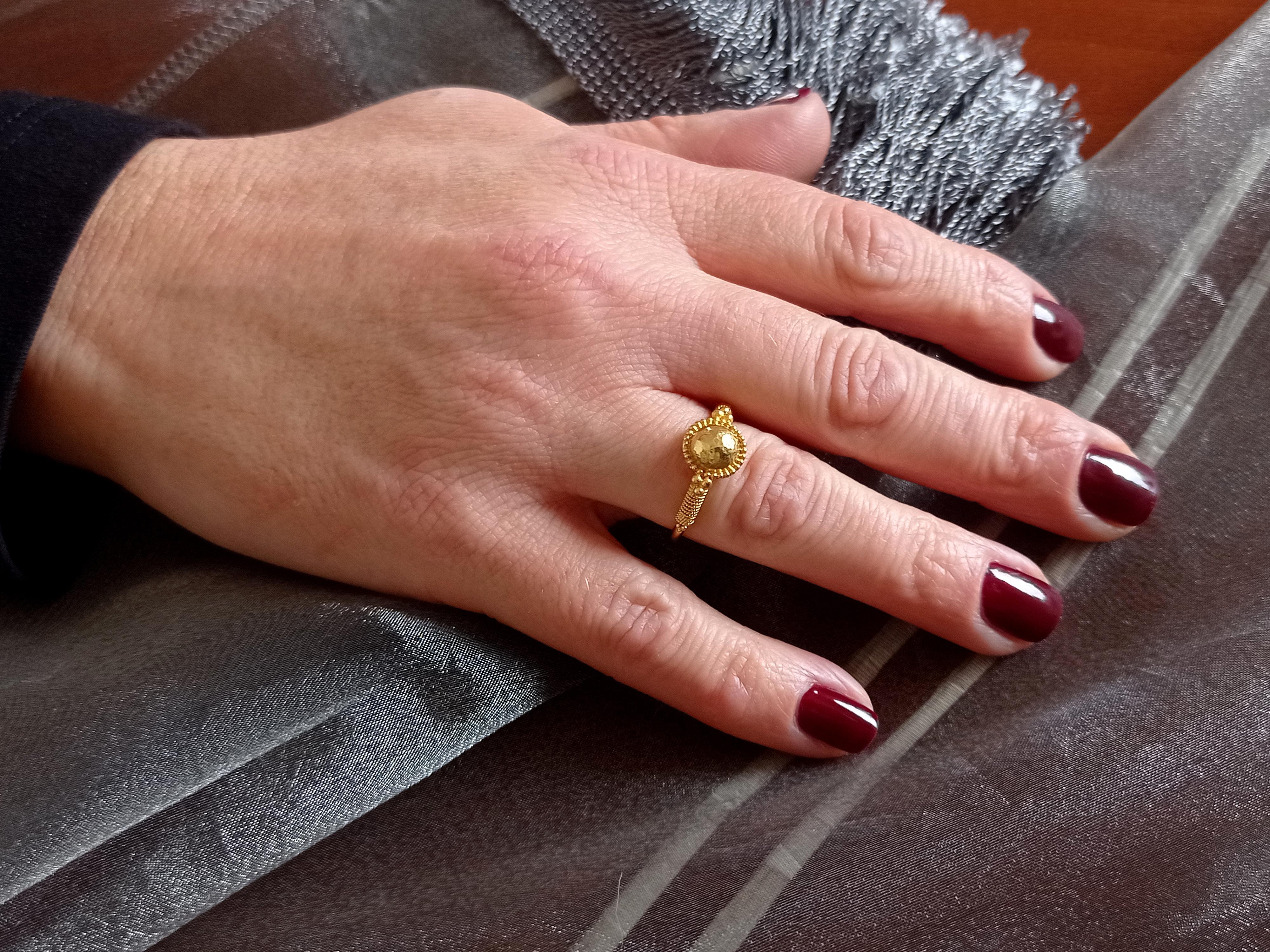 Women's or Men's 22k Gold Era's Filigree Hammered Ring For Sale