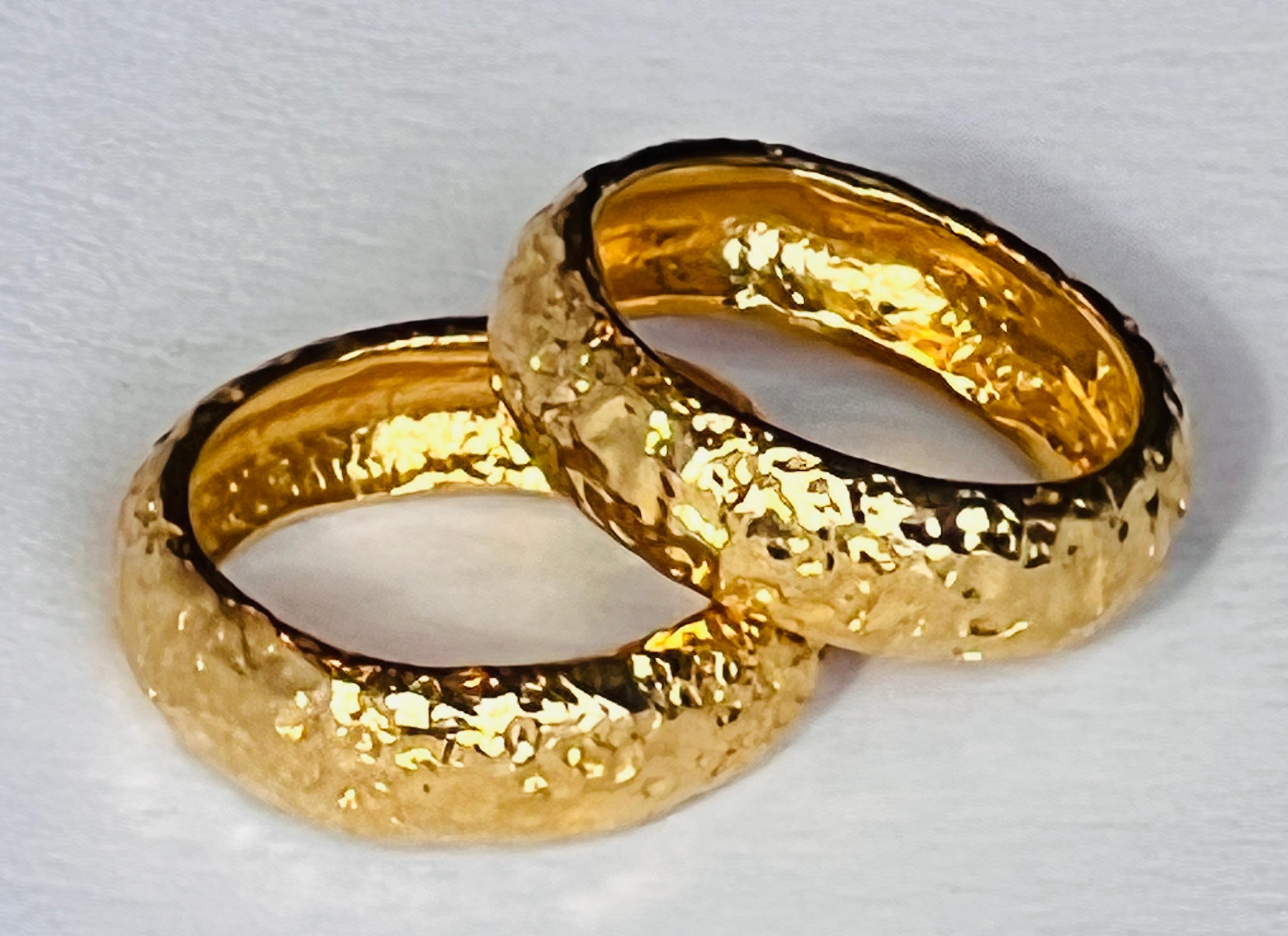 22k Gold Hammered Thick Stacking Rings In New Condition For Sale In New York, NY