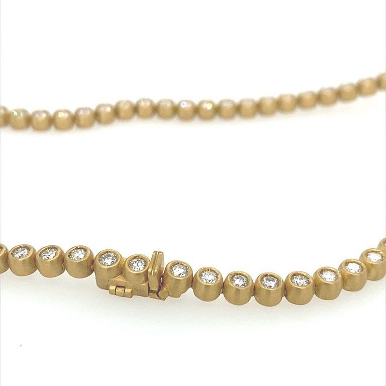  22K Gold Handmade Diamond Bubble Tennis Necklace In New Condition For Sale In Pacific Palisades, CA