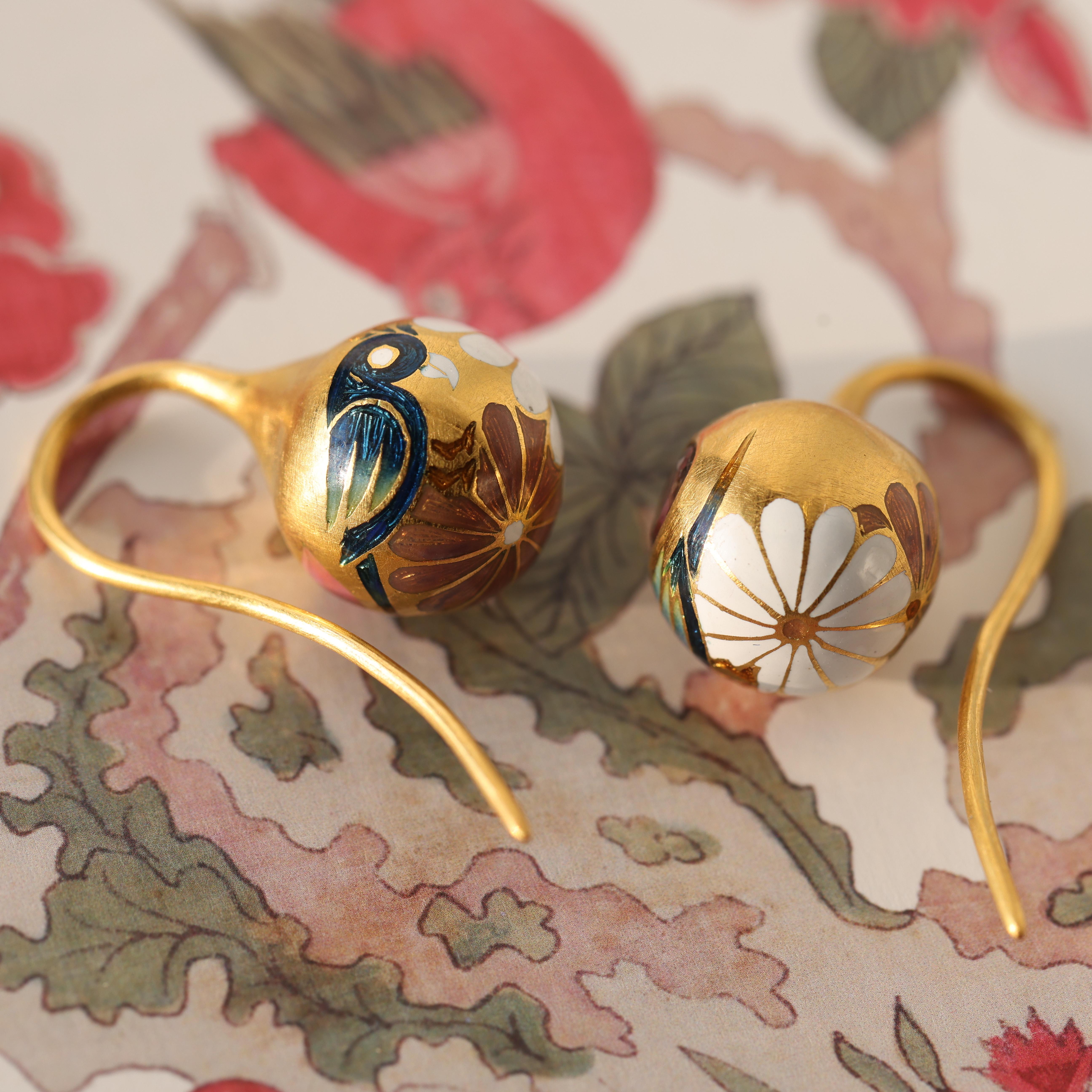 22k Gold Handmade Pink Tourmaline Parrot Enamel Mismatch Drop Earrings by Agaro For Sale 1