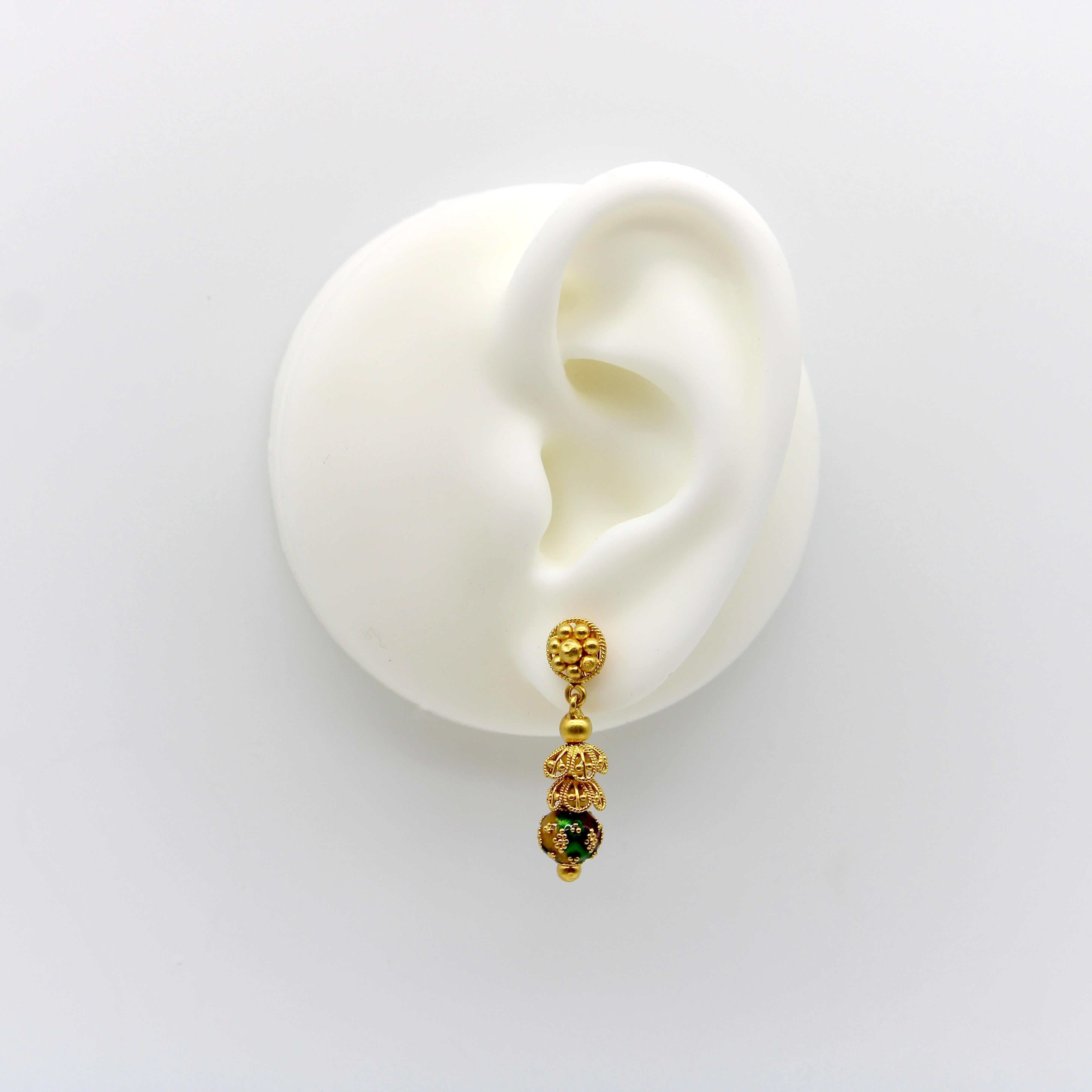 Pendientes Colgantes Cannetille de Oro Indio de 22K con Esmalte Multicolor en venta 5
