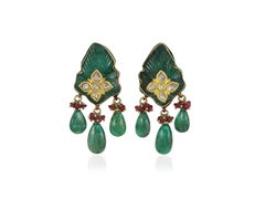 22K gold indian carved Mughal Emerald earrings with diamonds for indian wedding