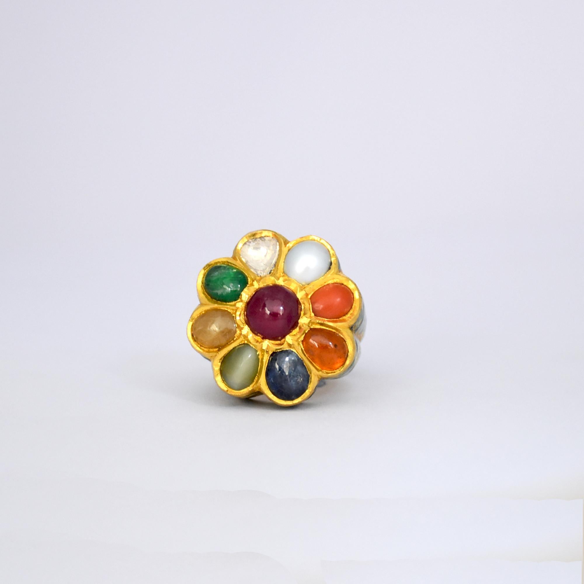 Cabochon 22K Gold Indian Navratan ring enamelled in green and yellow
