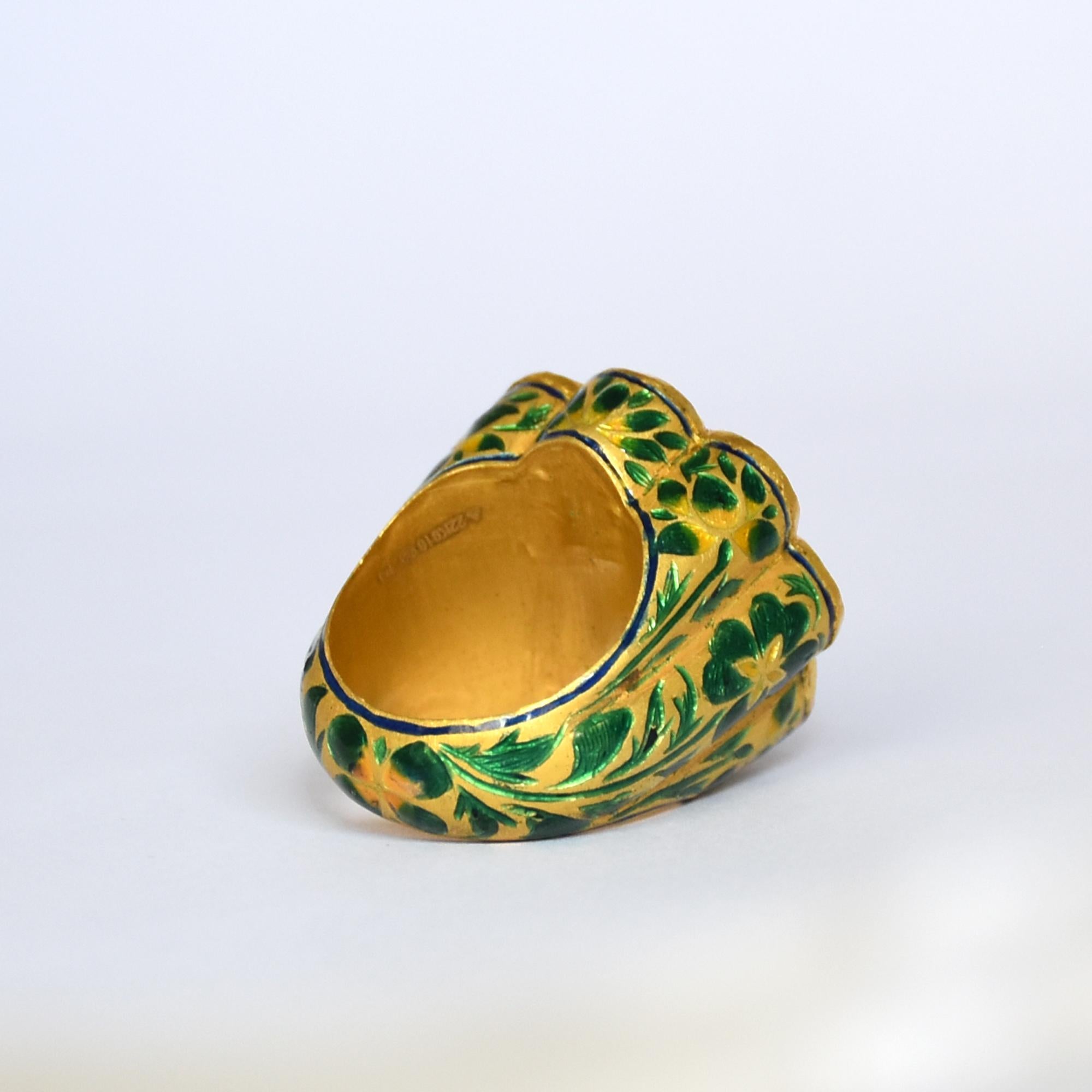 22K Gold Indian Navratan ring enamelled in green and yellow 1