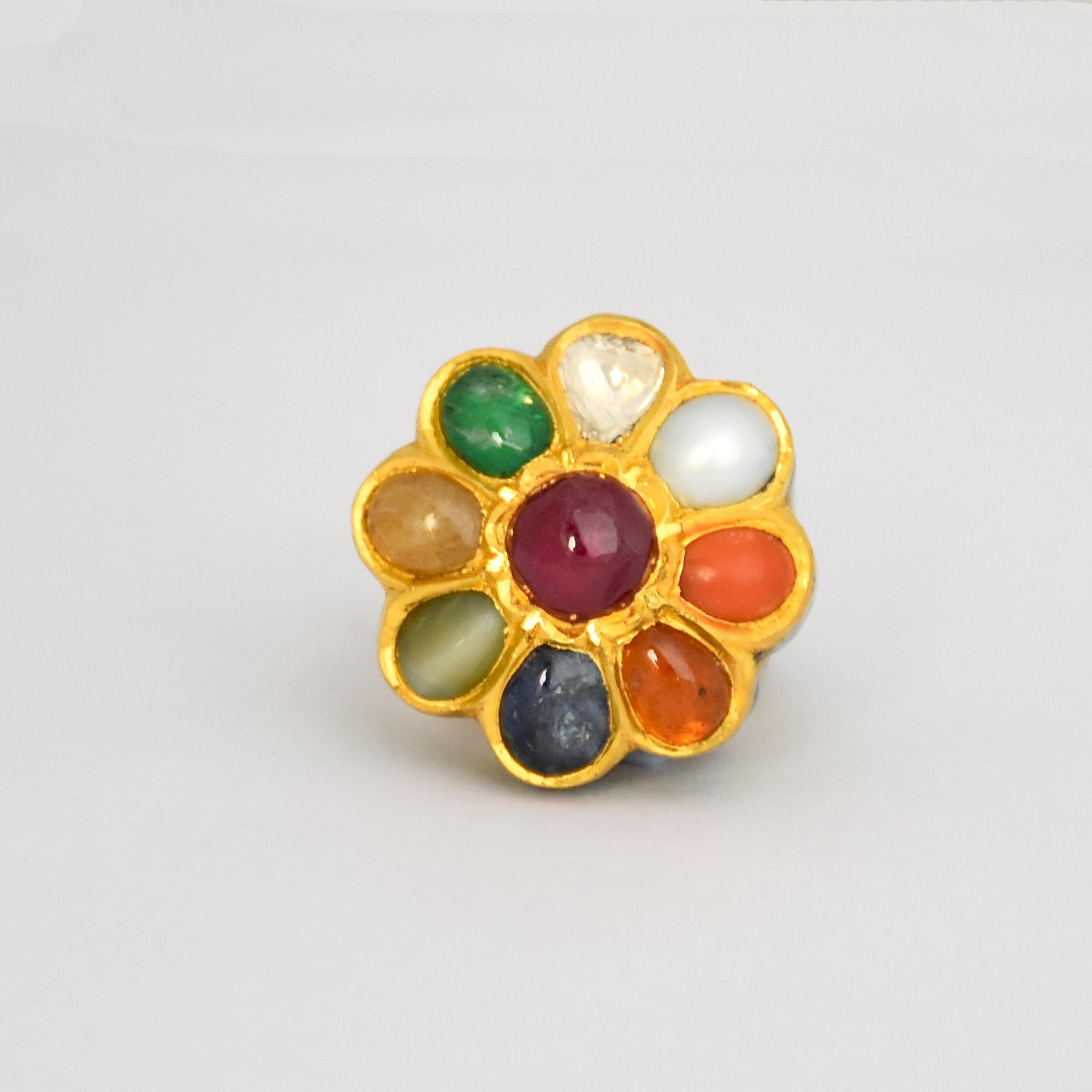 22K Gold Indian Navratan ring enamelled in green and yellow 2