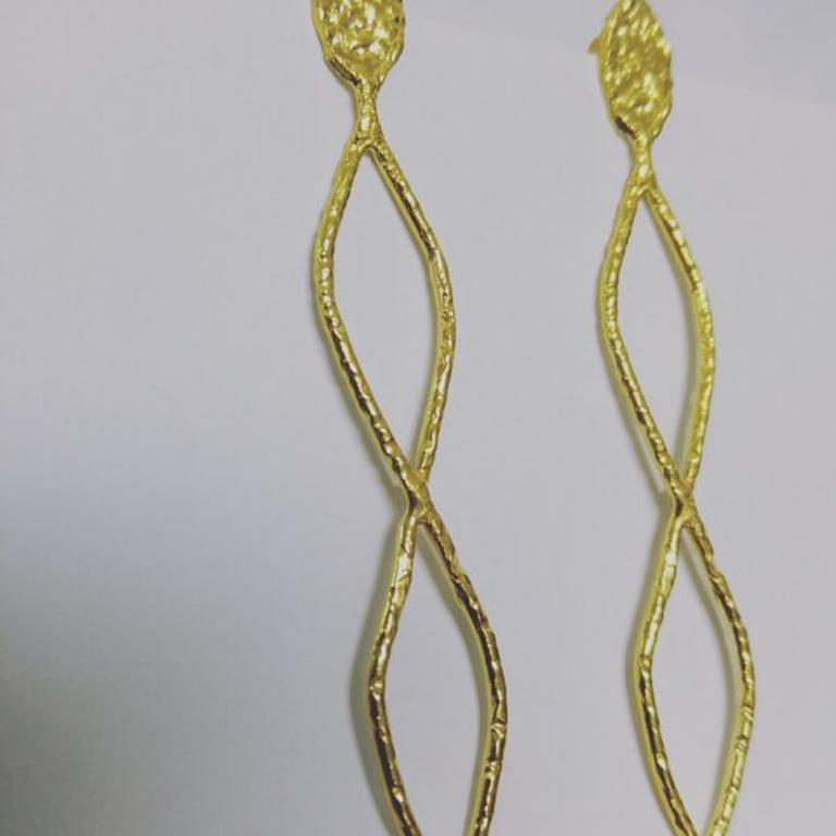 Artisan 22k Gold Infinity Earrings For Sale