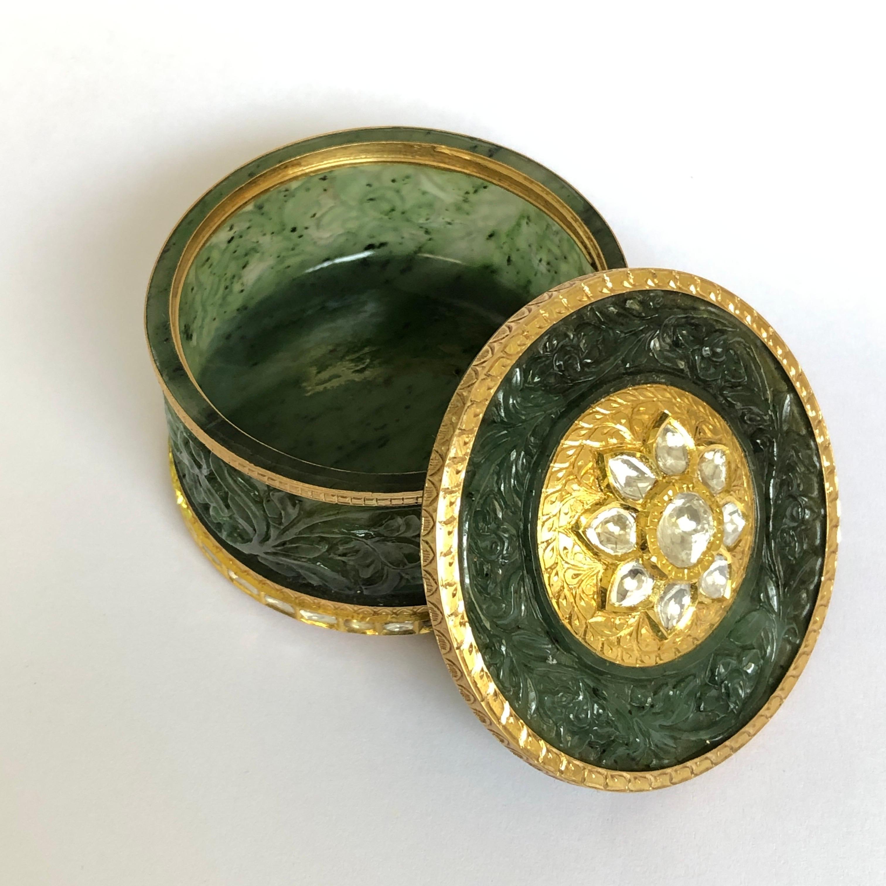22K Gold Jade mughal carving box studded with diamonds 4
