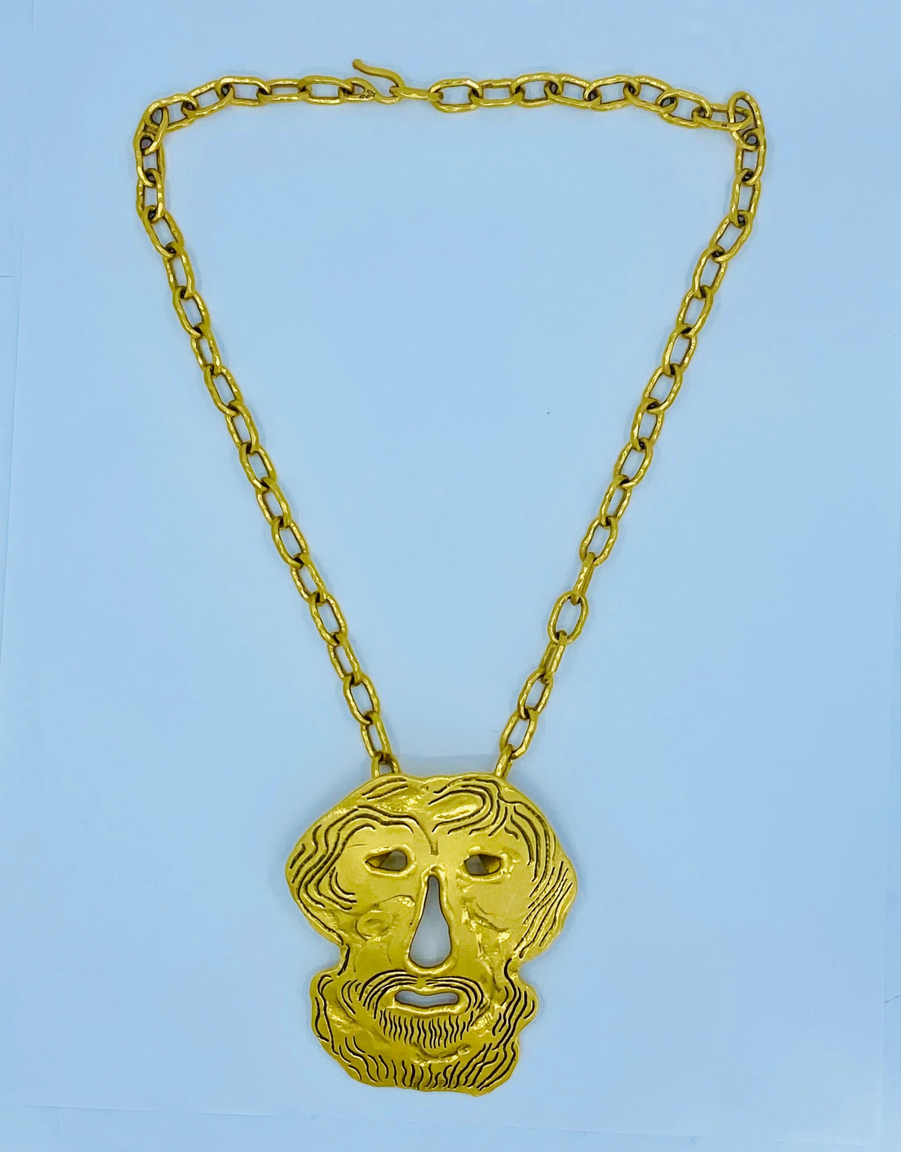 22k Gold Jean Mahie Figural Pendant Necklace In Excellent Condition For Sale In Beverly Hills, CA
