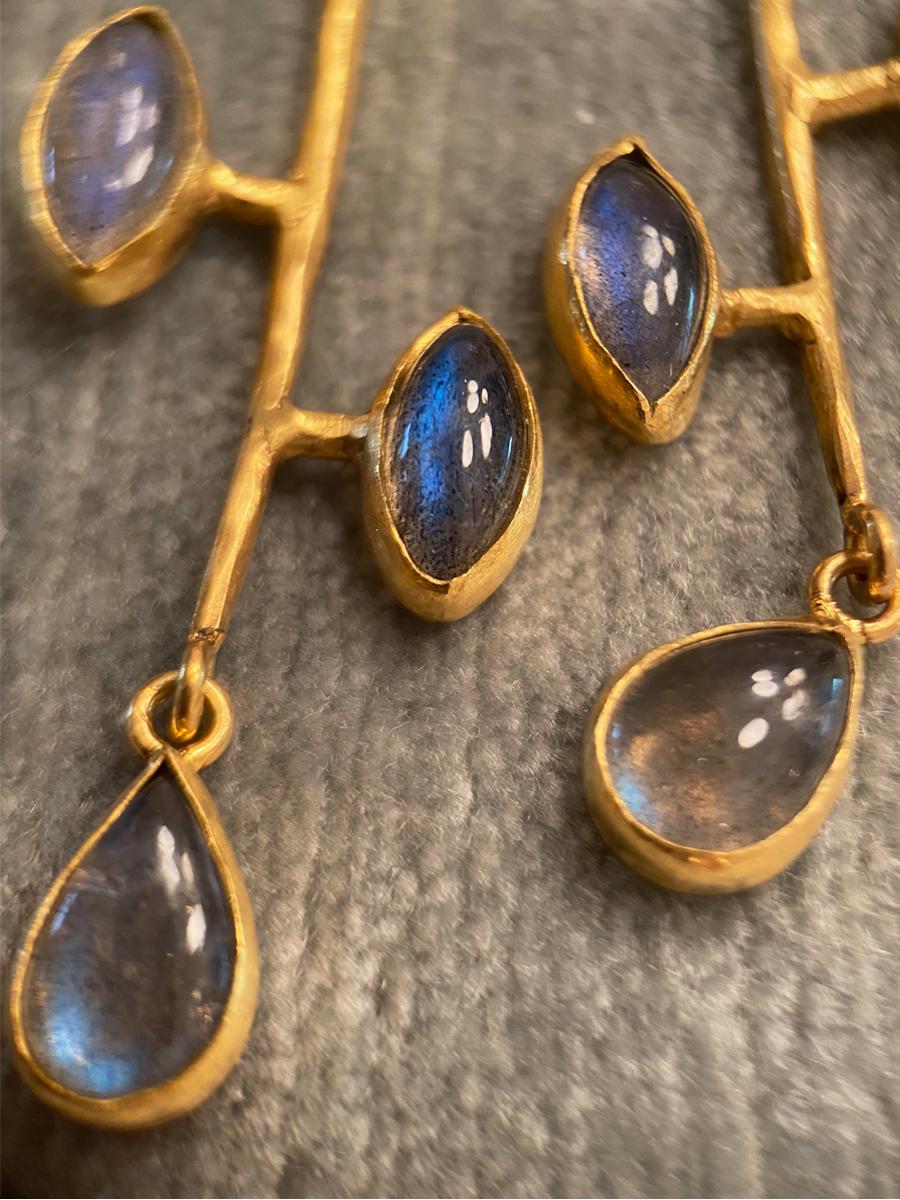Margery Hirschey 22 Karat Gold Labradorite Stick Earrings In New Condition For Sale In Boulder, CO