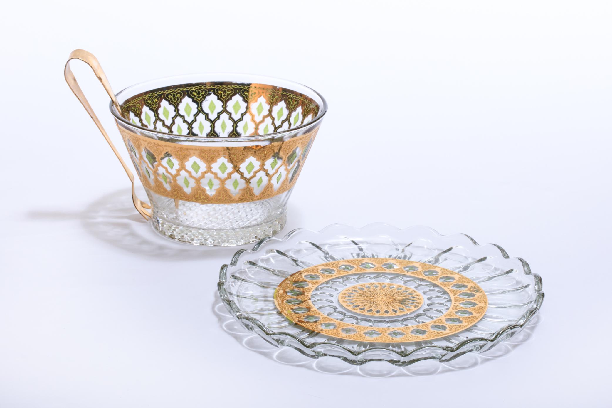 Beautiful Moroccan themed ice bowl with original matching tongs. The ice bowl shows no wear and is in great condition. This style was showcased in the feature film 